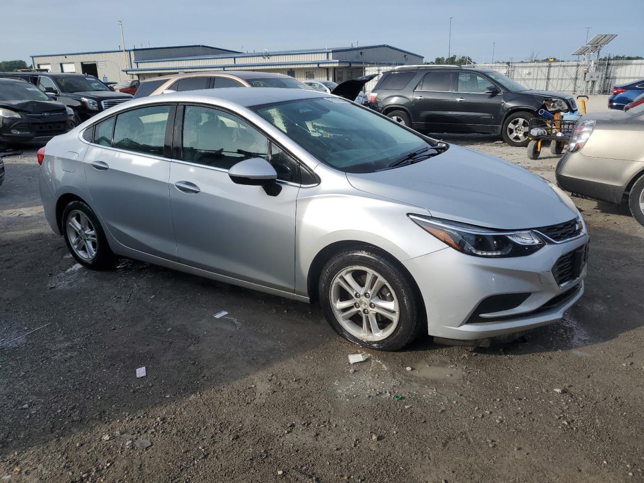 2017 CHEVROLET CRUZE LT - Фото 4