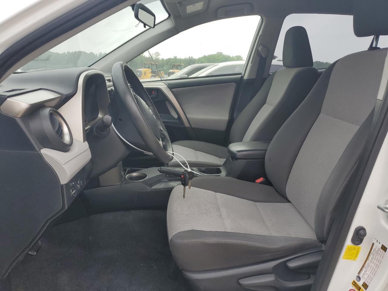 2015 TOYOTA RAV4 LE - Image 7