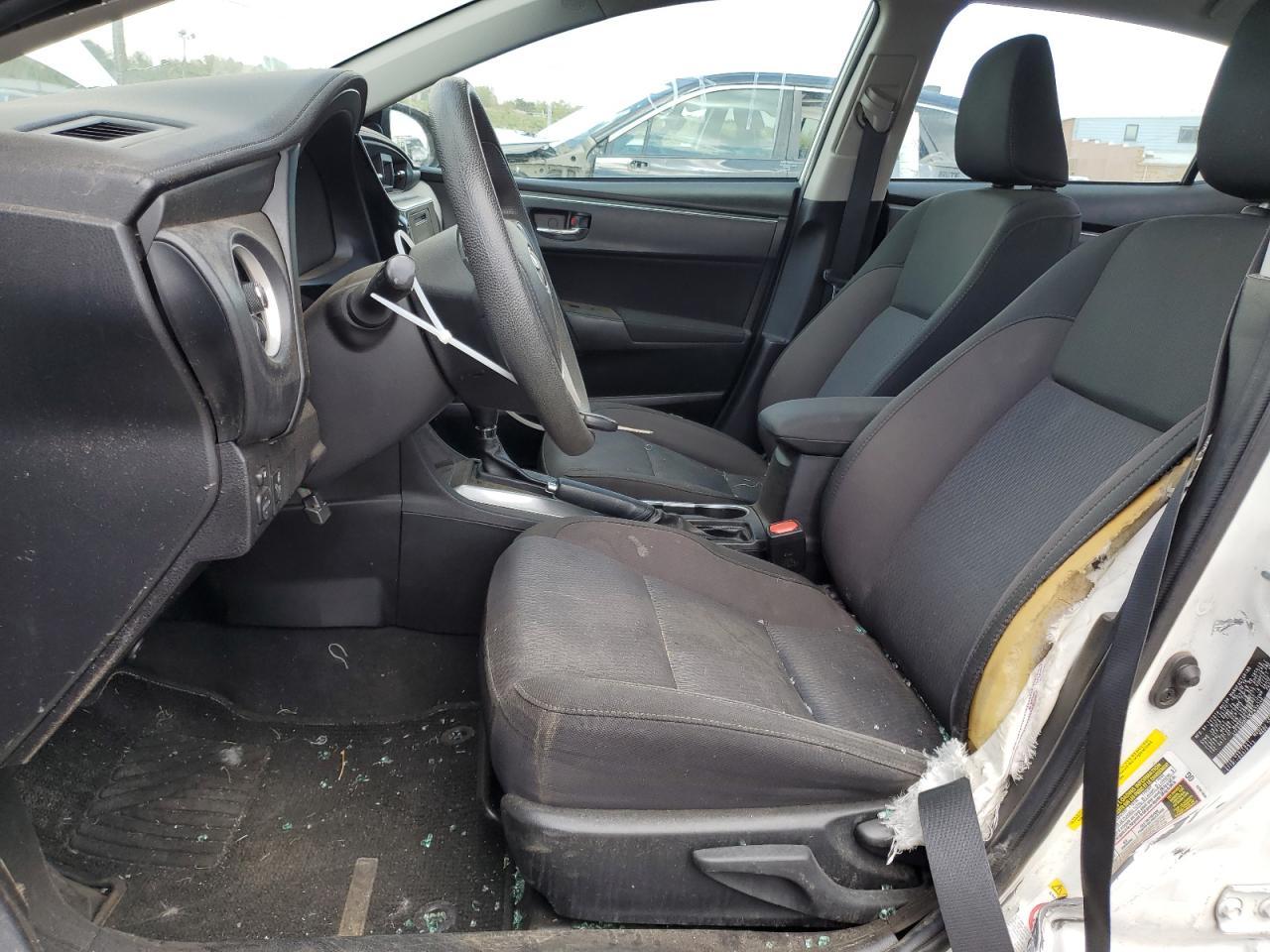 2019 TOYOTA COROLLA L - Image 7