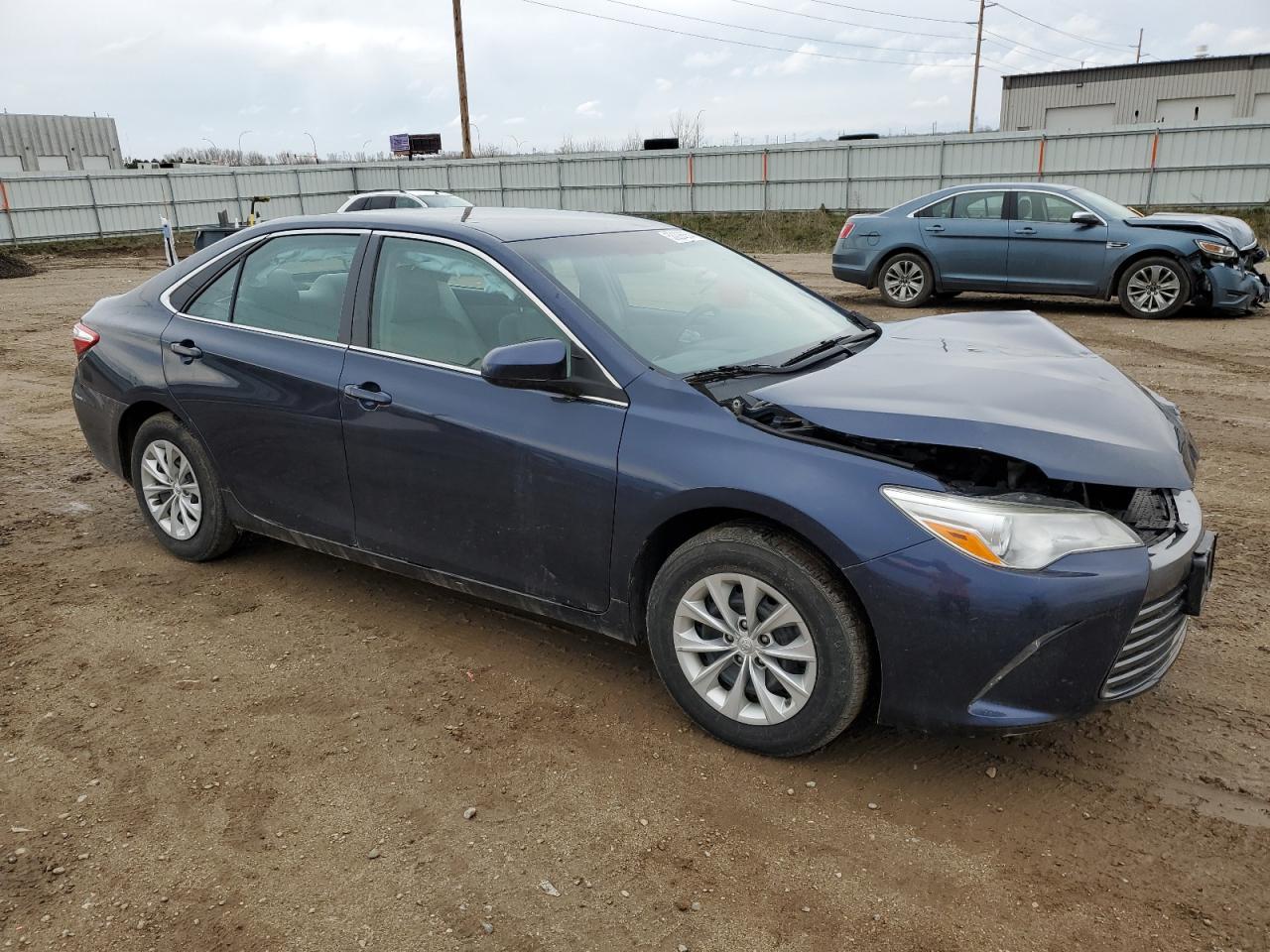 2017 TOYOTA CAMRY LE - Фото 4
