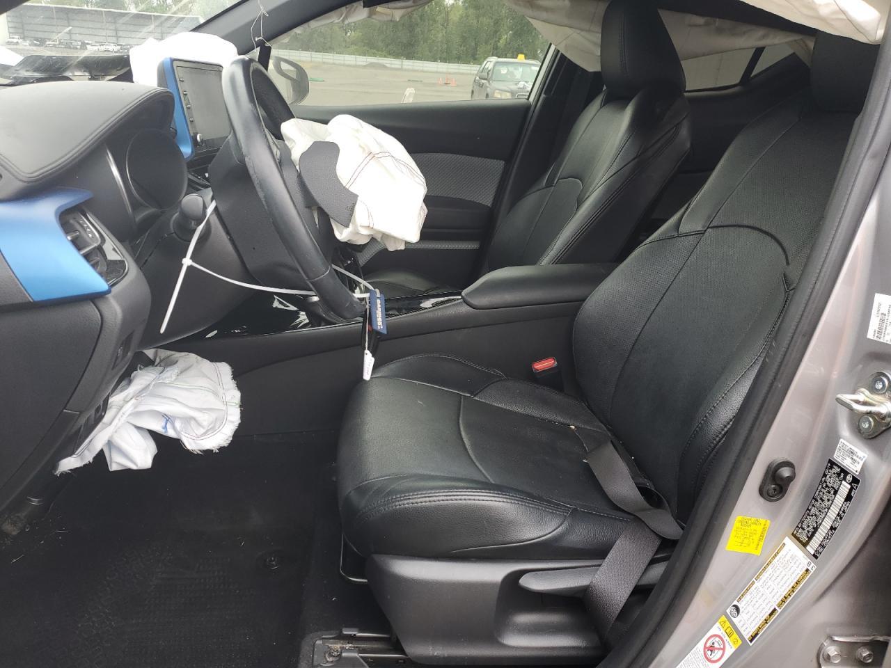 2019 TOYOTA C-HR XLE - Фото 7