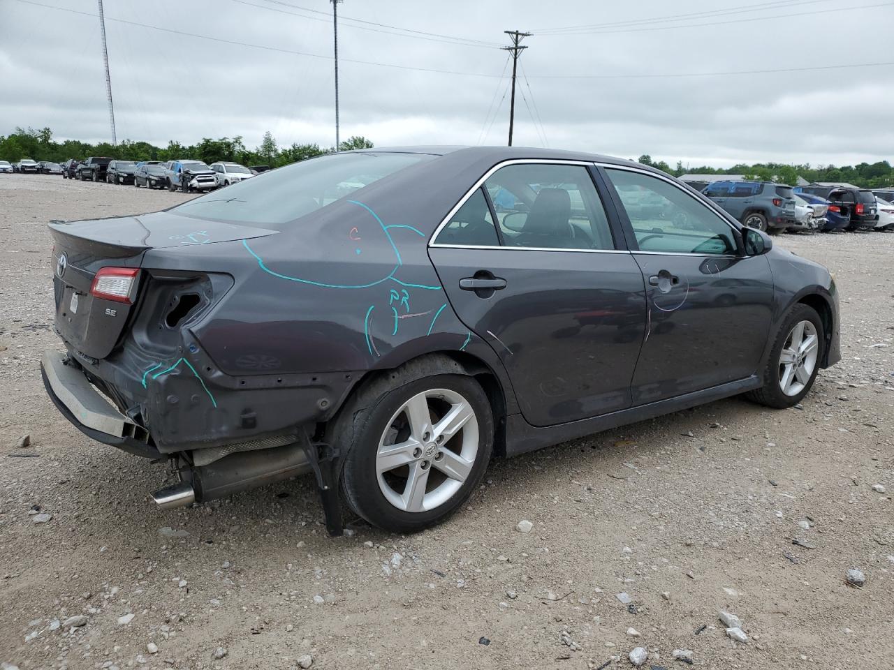 2013 TOYOTA CAMRY L - Фото 3