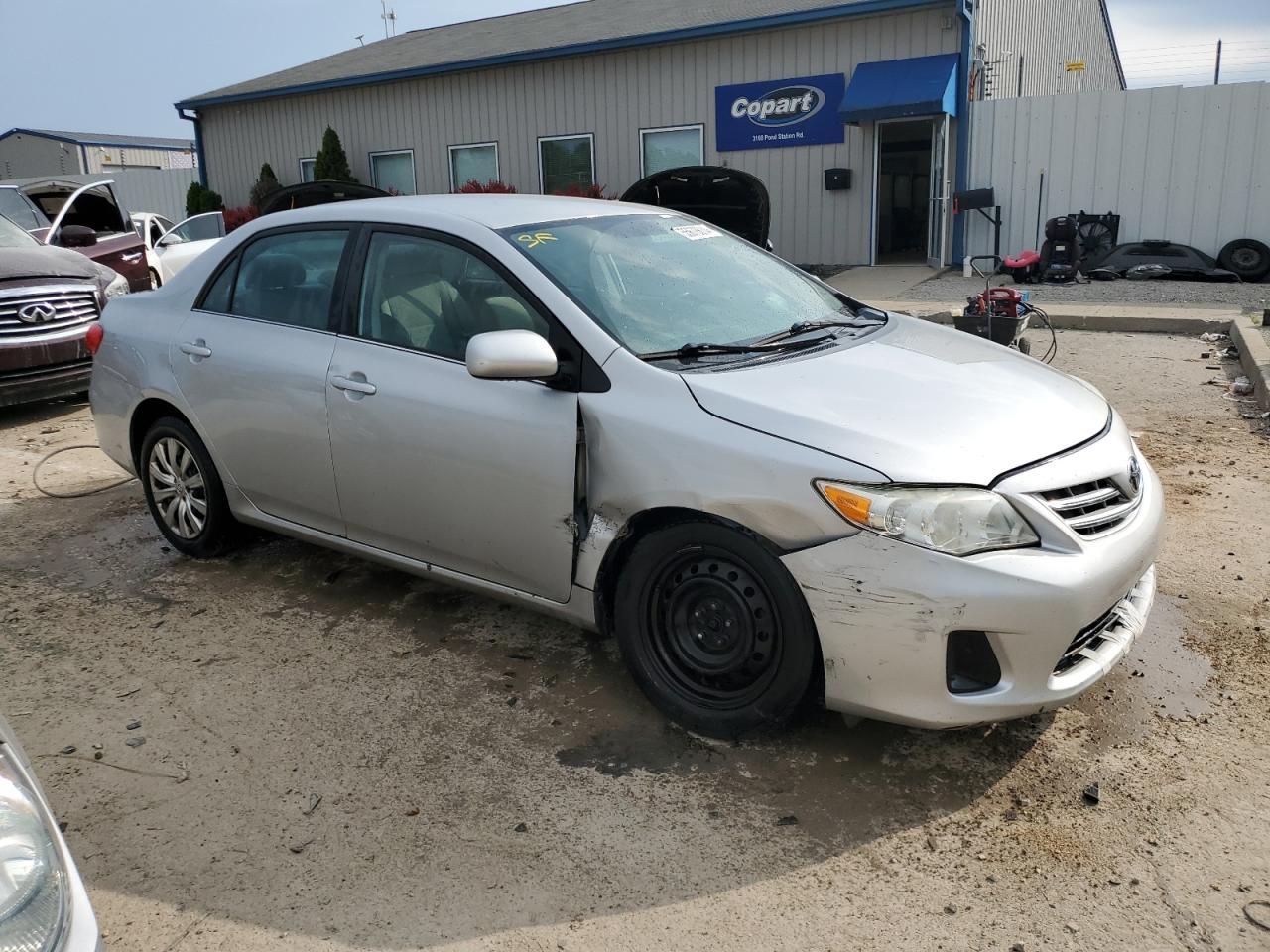 2013 TOYOTA COROLLA BA - Фото 4