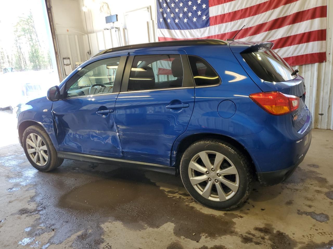 2015 MITSUBISHI OUTLANDER - Фото 2