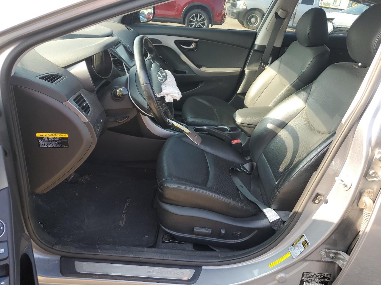 2015 HYUNDAI ELANTRA SE - Image 7