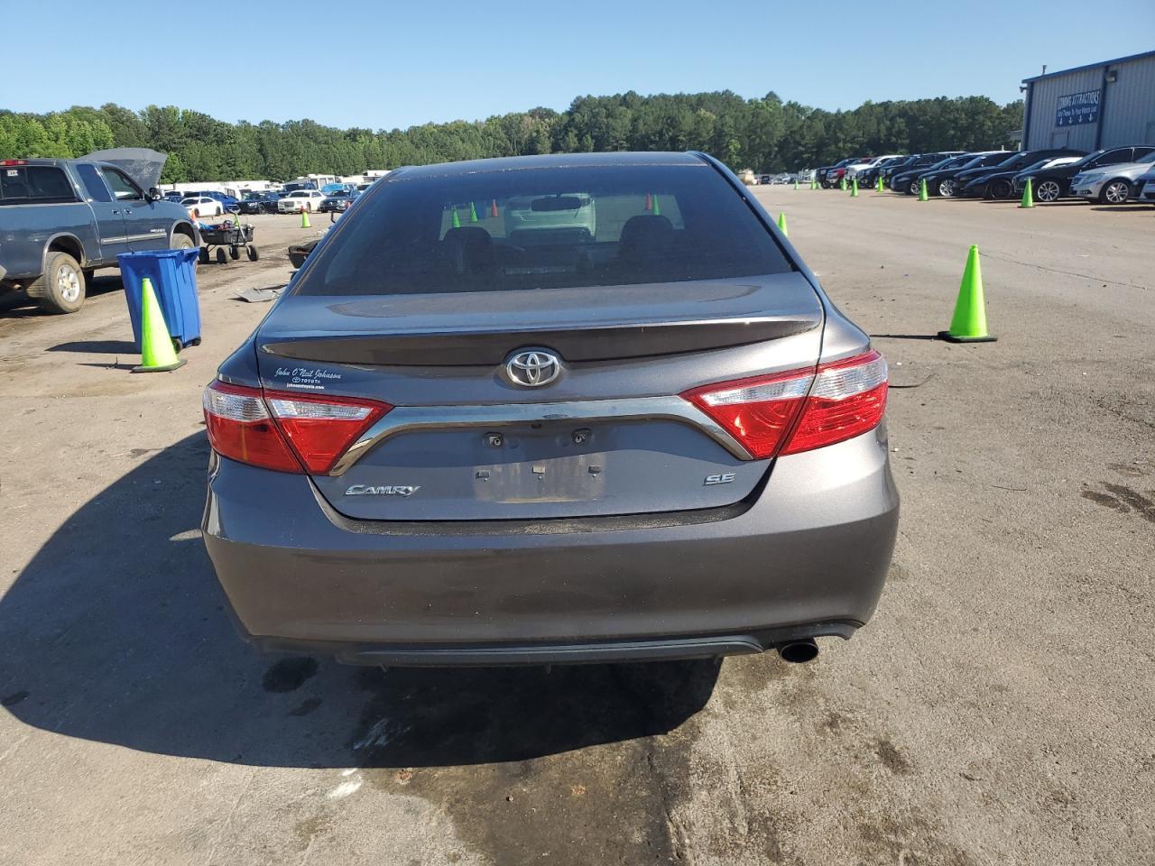 2017 TOYOTA CAMRY LE - Image 6