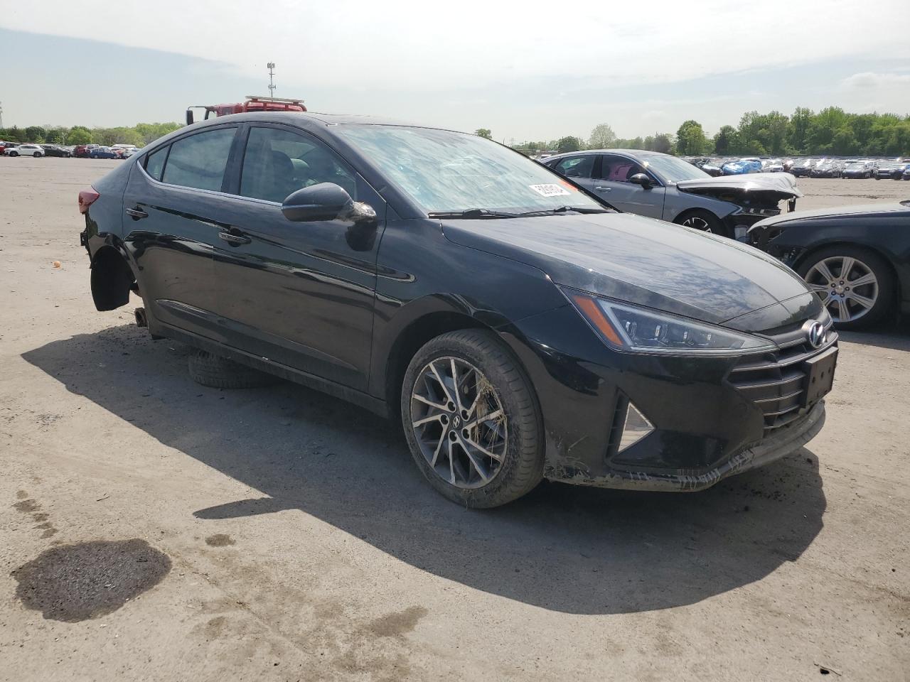 2019 HYUNDAI ELANTRA SE - Фото 4