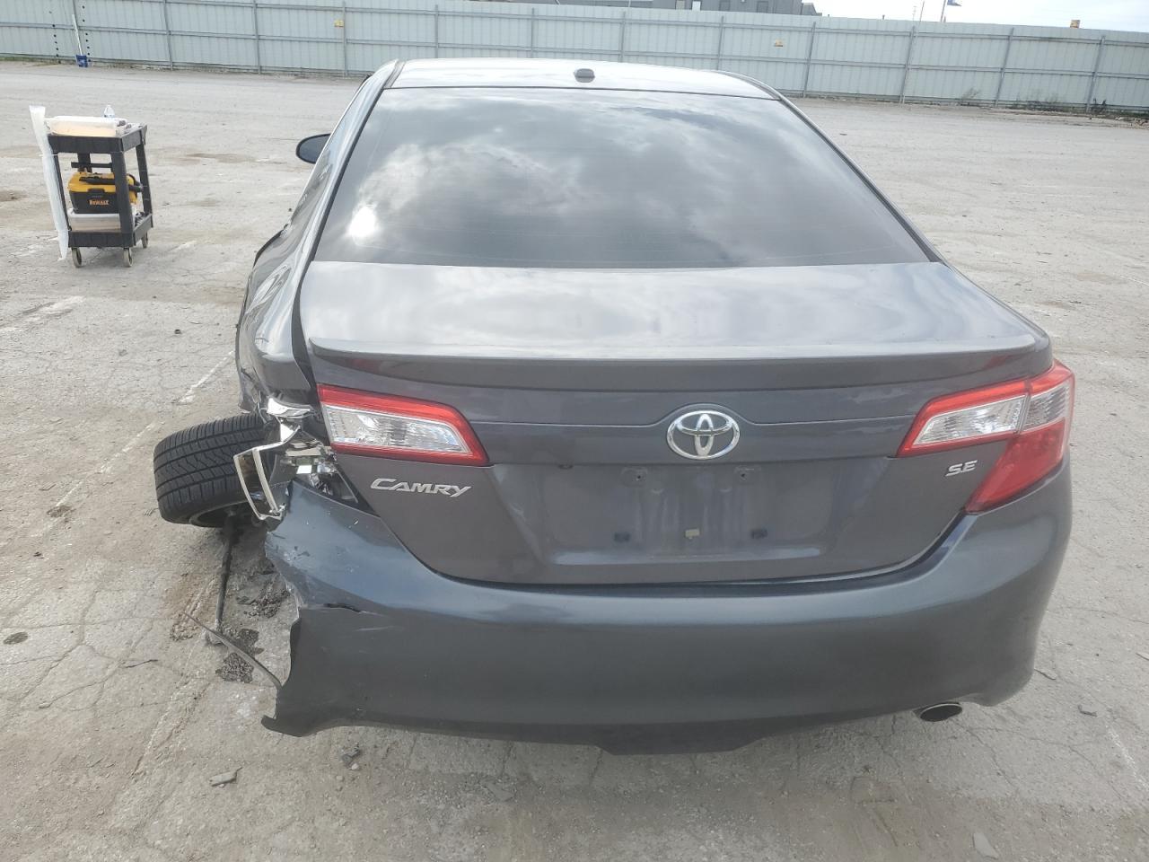 2014 TOYOTA CAMRY L - Image 6