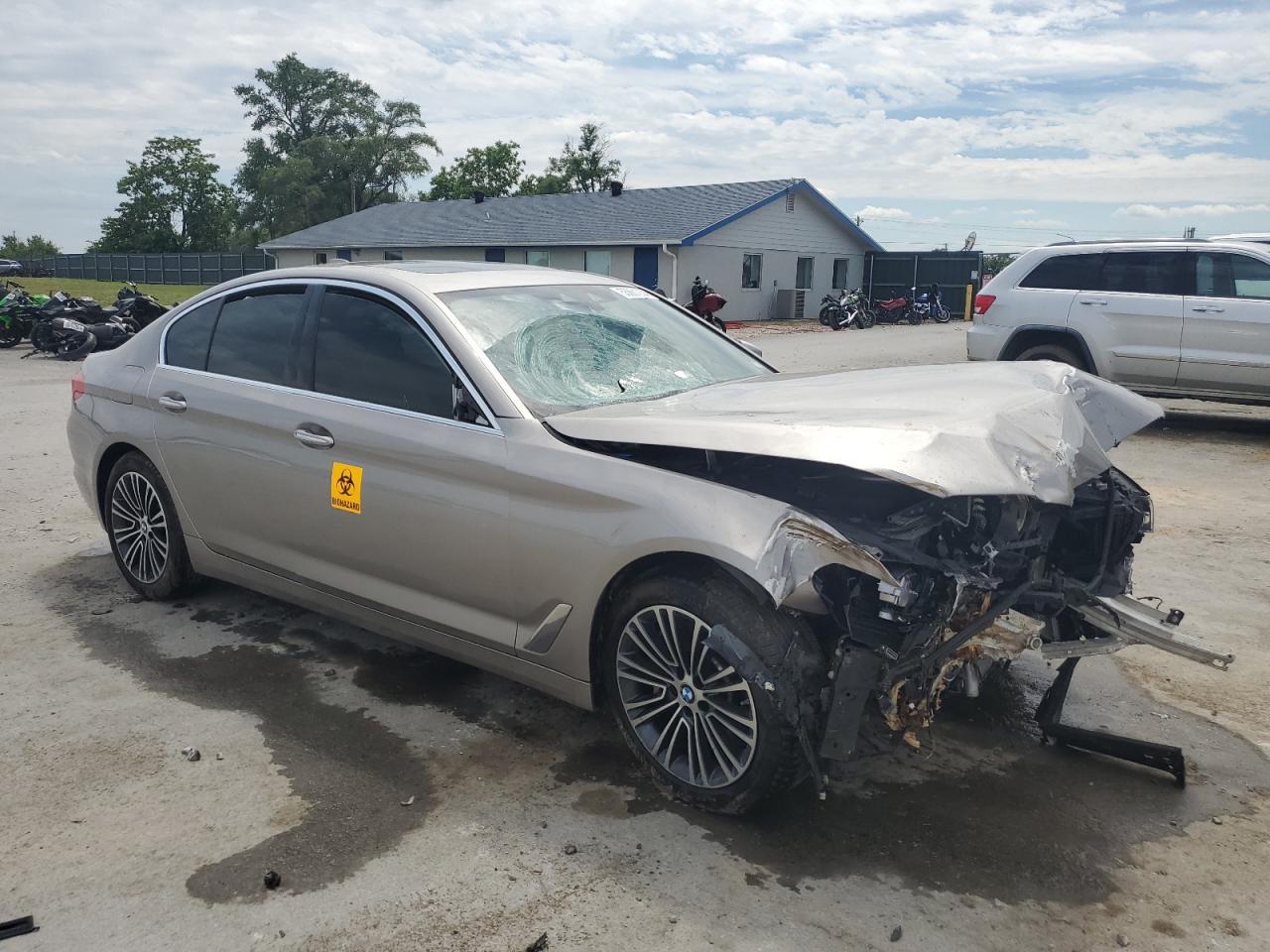 2018 BMW 530 XI - Фото 4