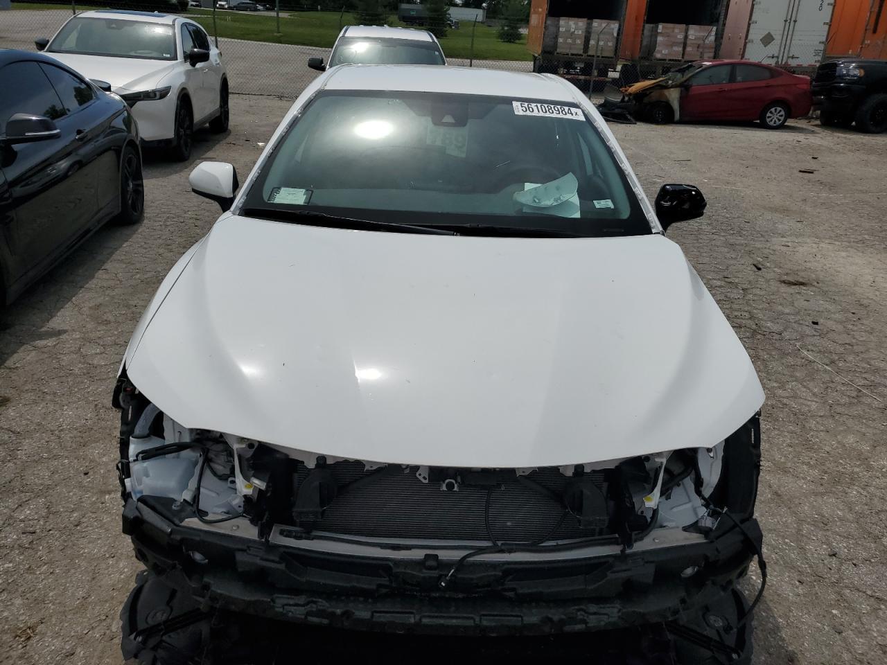 2021 TOYOTA CAMRY SE - Фото 5