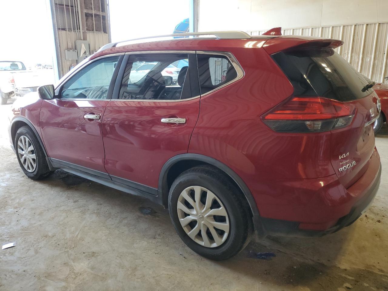 2017 NISSAN ROGUE S - Фото 2