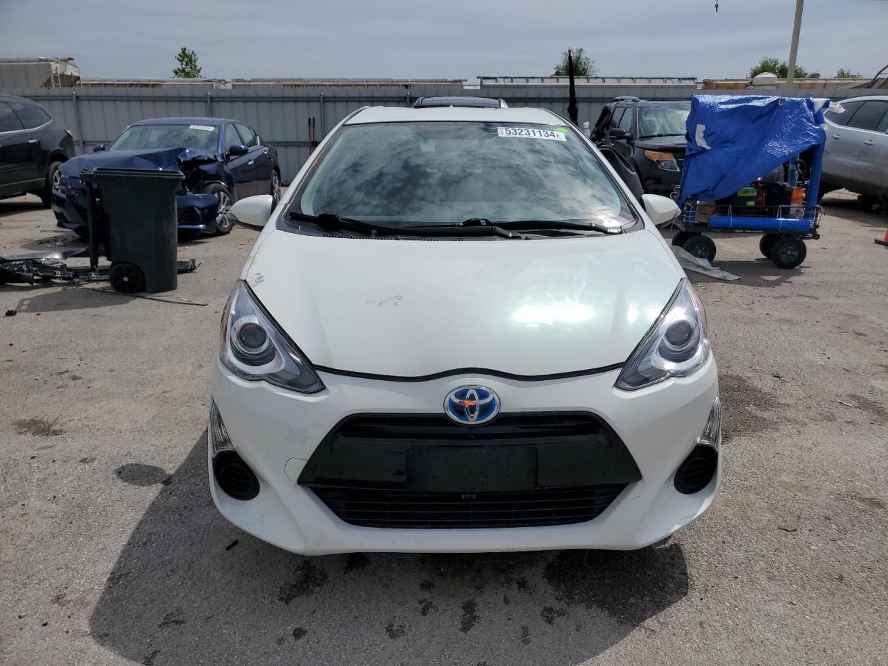 2015 TOYOTA PRIUS C - Image 5