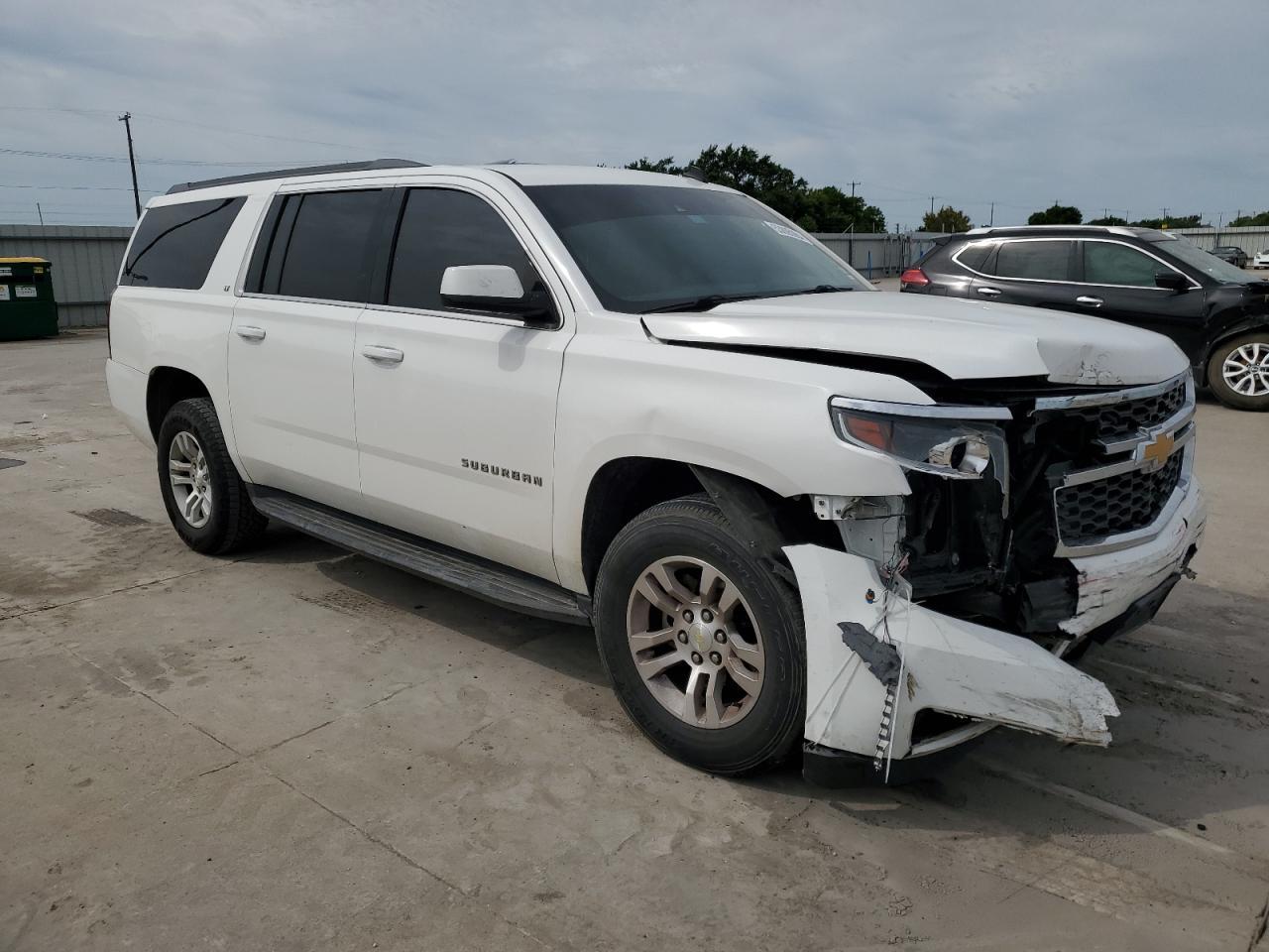 2015 CHEVROLET SUBURBAN C - Image 4
