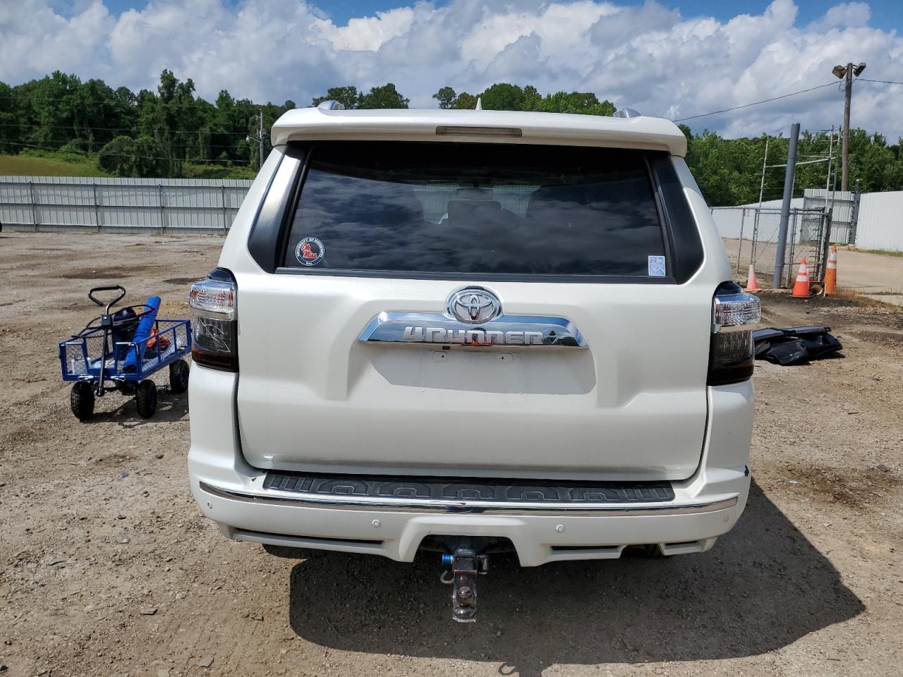 2017 TOYOTA 4RUNNER SR - Фото 6