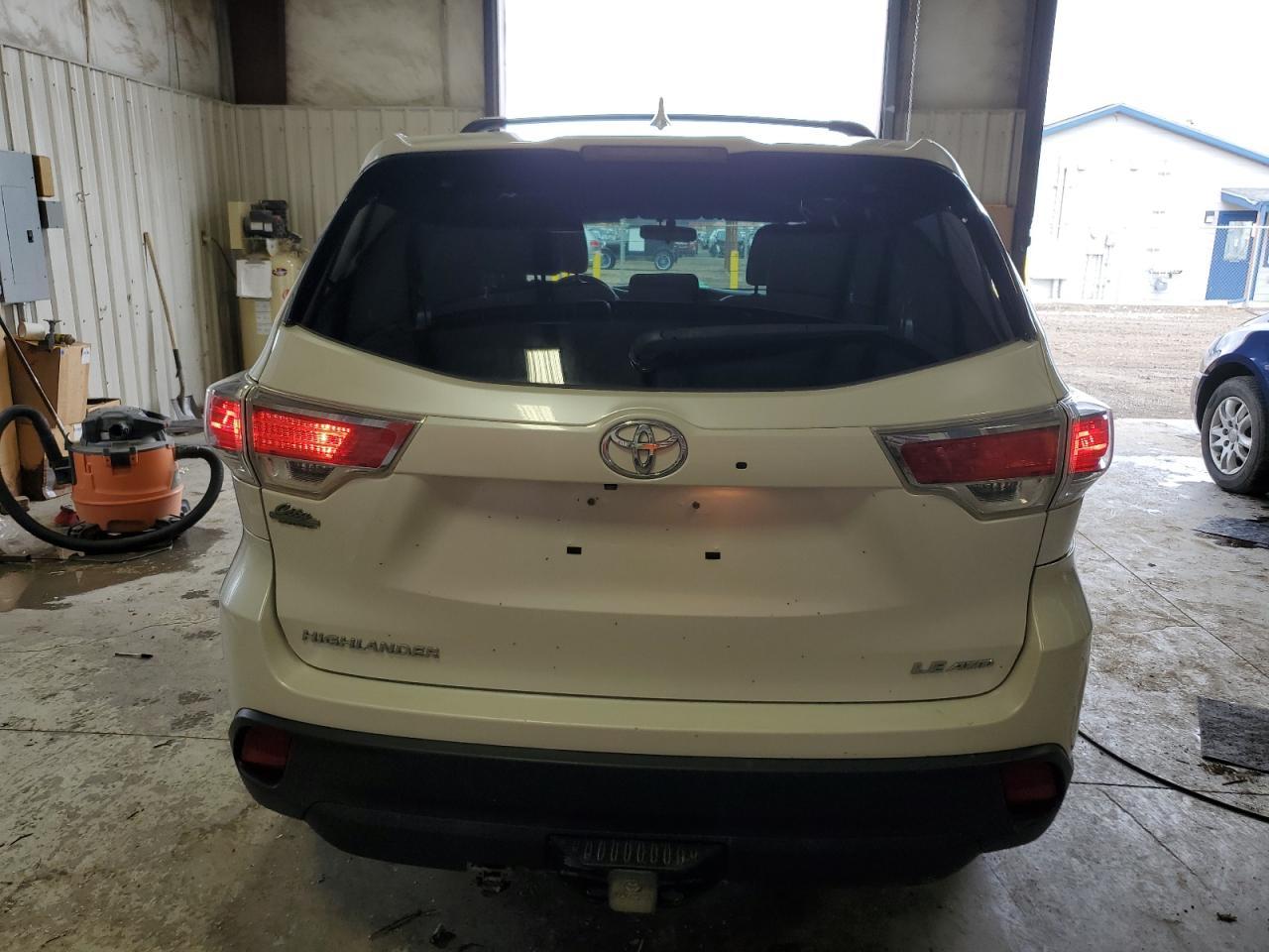2015 TOYOTA HIGHLANDER - Image 6