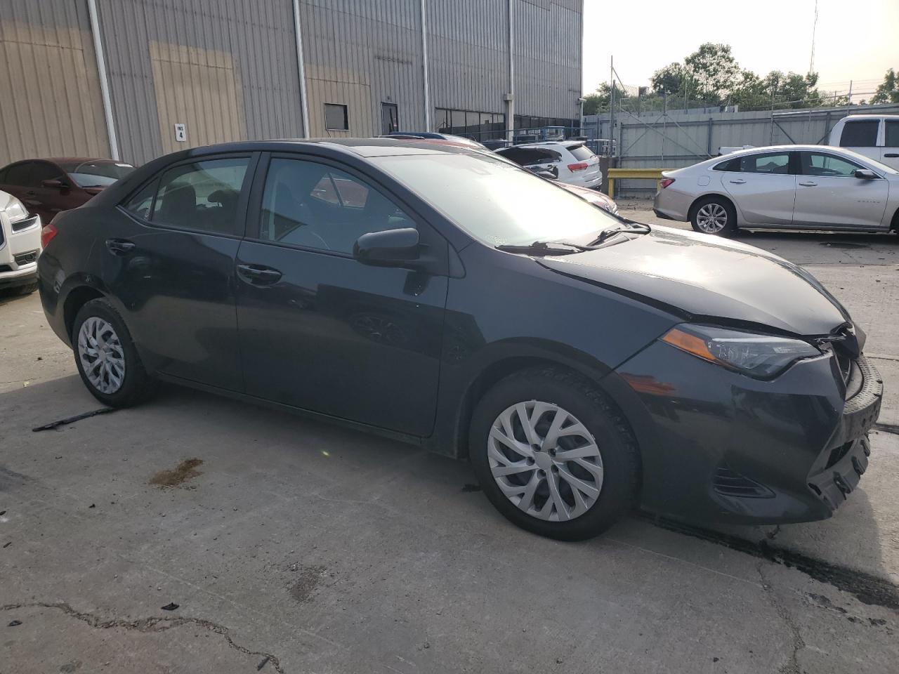 2018 TOYOTA COROLLA L - Image 4