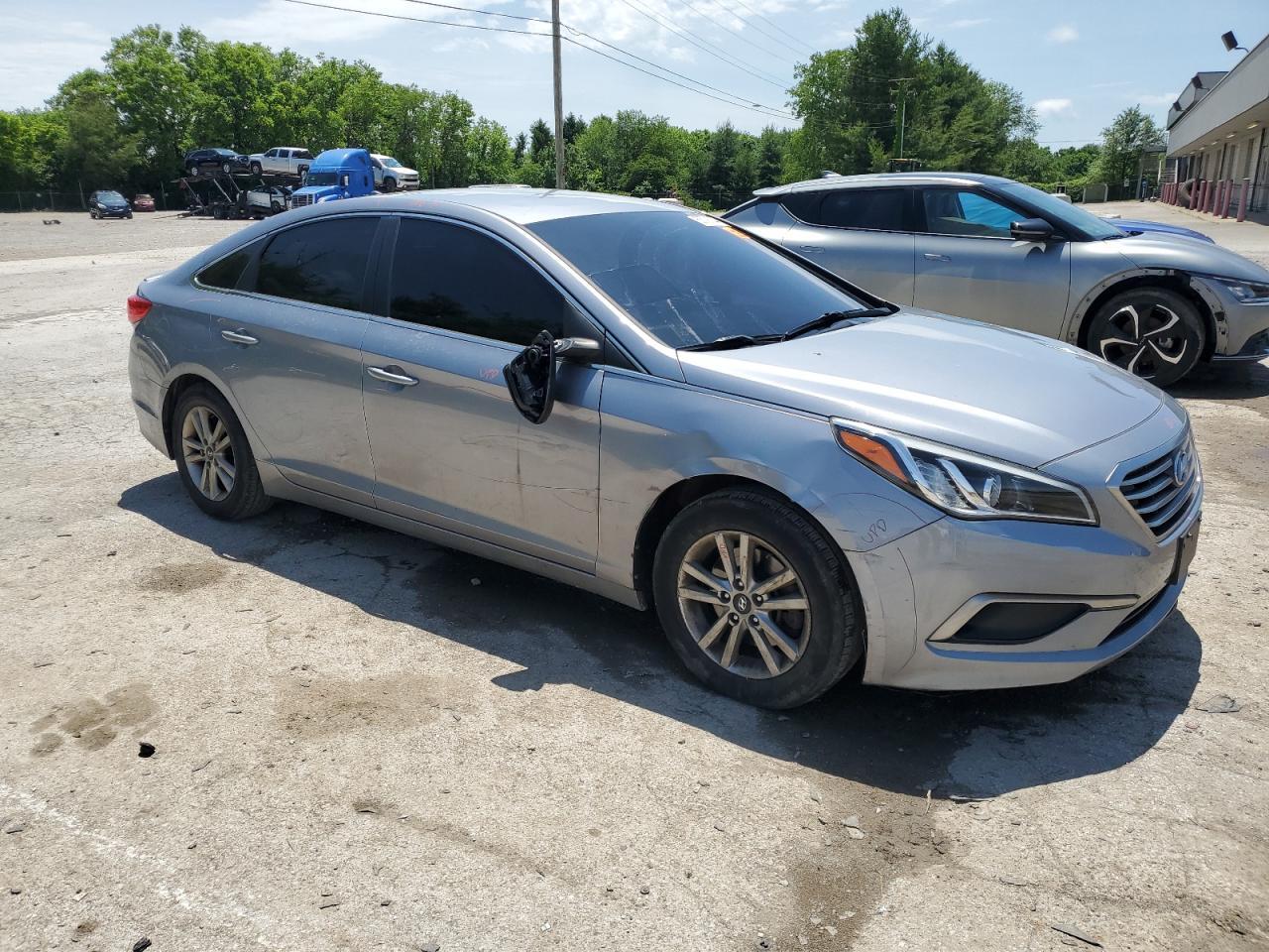 2017 HYUNDAI SONATA SE - Фото 4