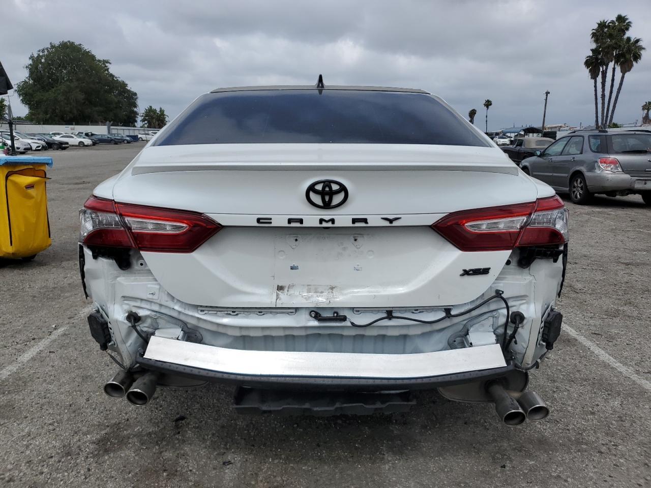 2019 TOYOTA CAMRY XSE - Image 6