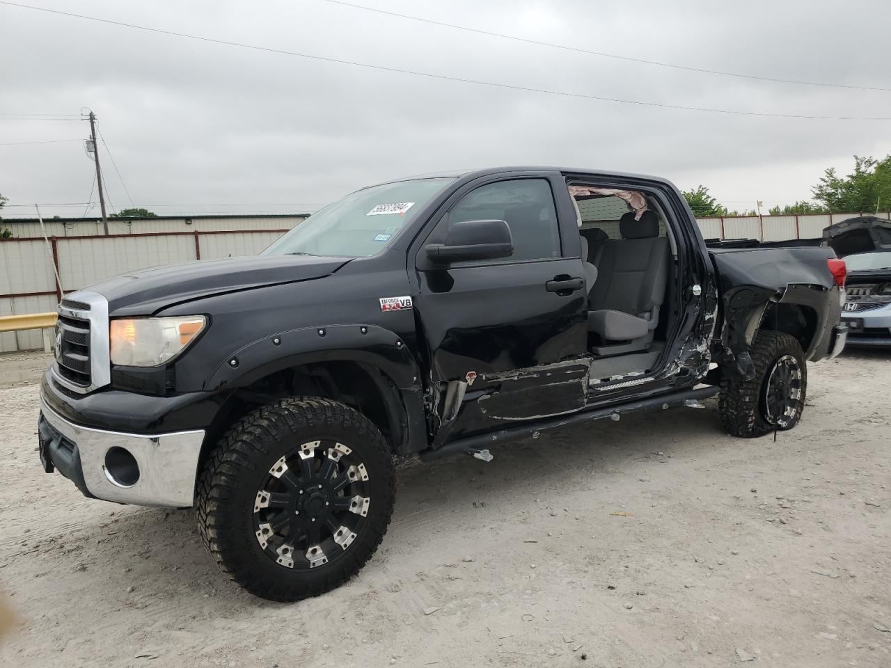 2011 TOYOTA TUNDRA CRE