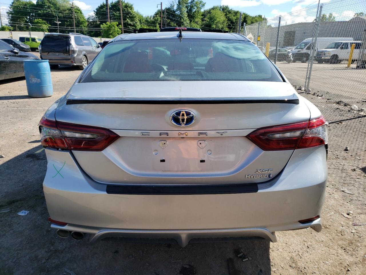 2022 TOYOTA CAMRY XSE - Image 6