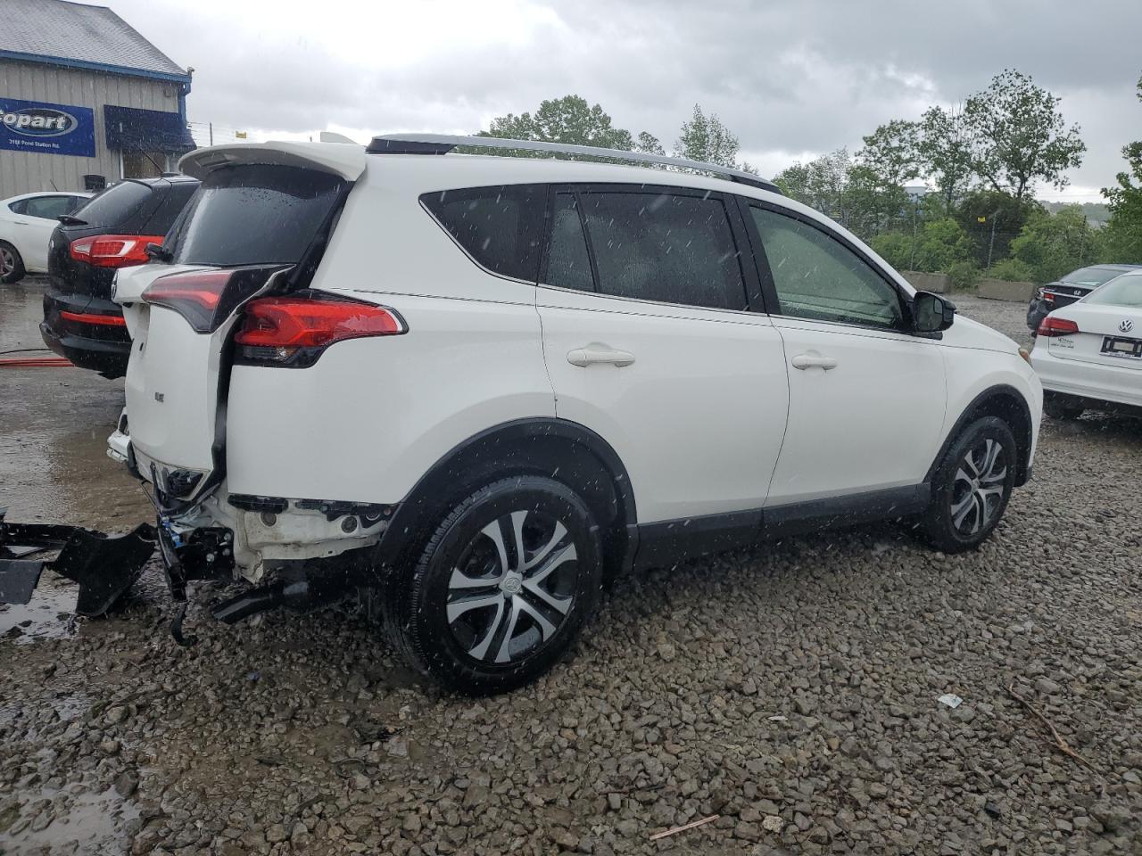 2018 TOYOTA RAV4 LE - Image 3