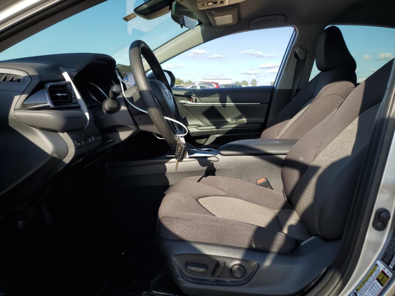 2023 TOYOTA CAMRY LE - Image 7