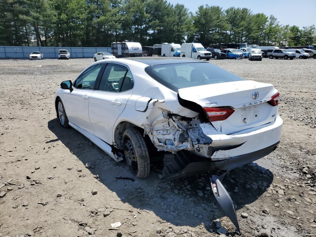 2018 TOYOTA CAMRY L - Фото 2
