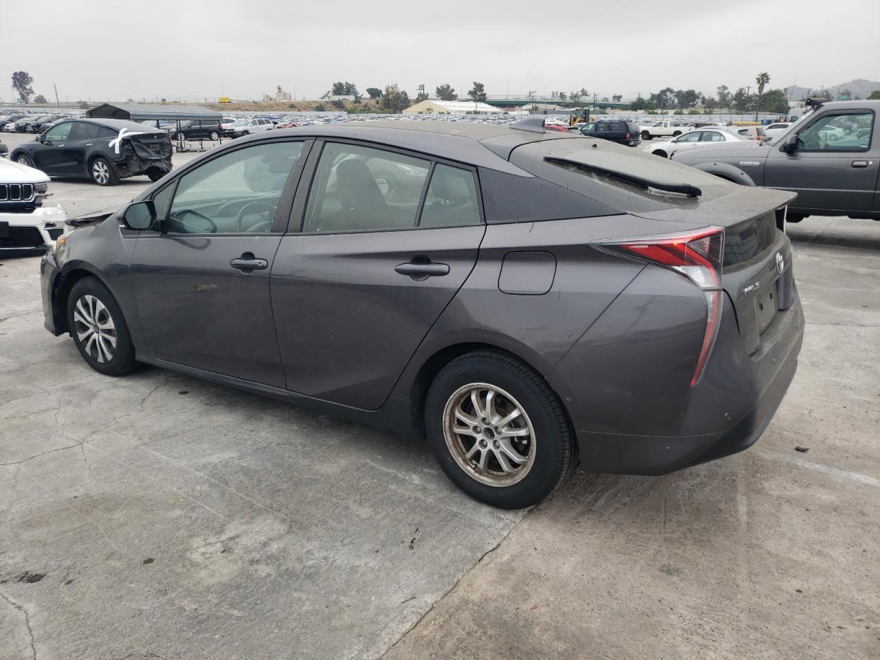 2018 TOYOTA PRIUS - Image 2