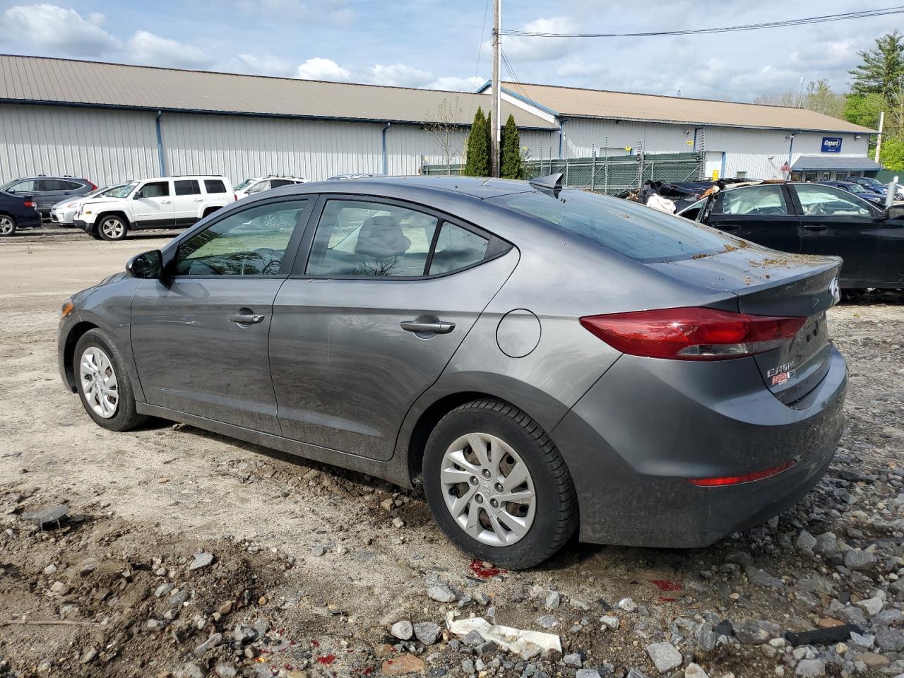 2018 HYUNDAI ELANTRA SE - Фото 2