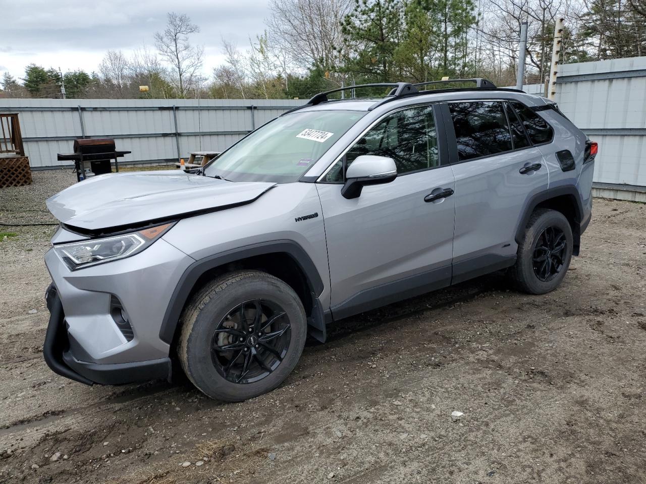 2020 TOYOTA RAV4 XLE car image