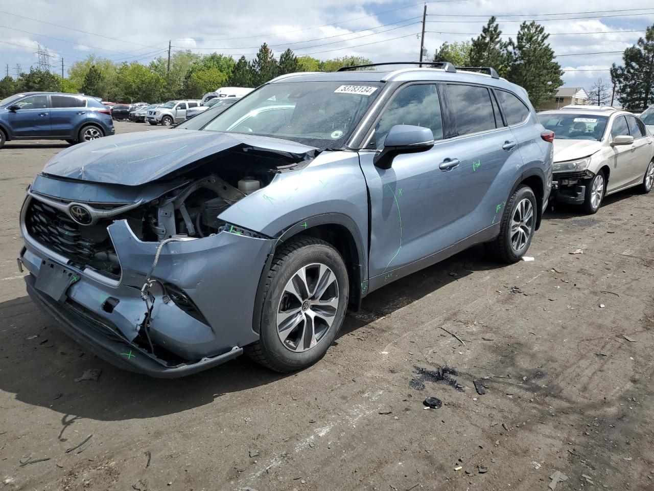 2022 TOYOTA HIGHLANDER car image