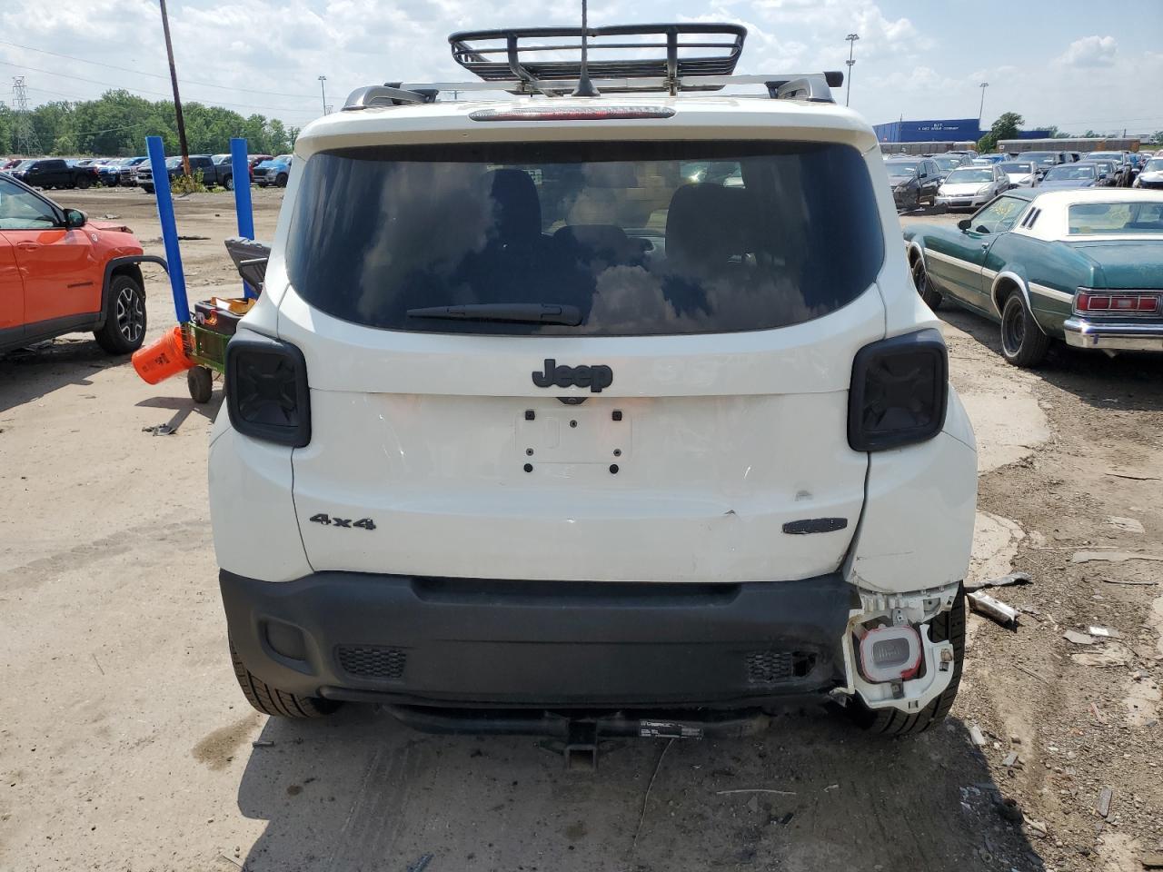2017 JEEP RENEGADE L - Фото 6