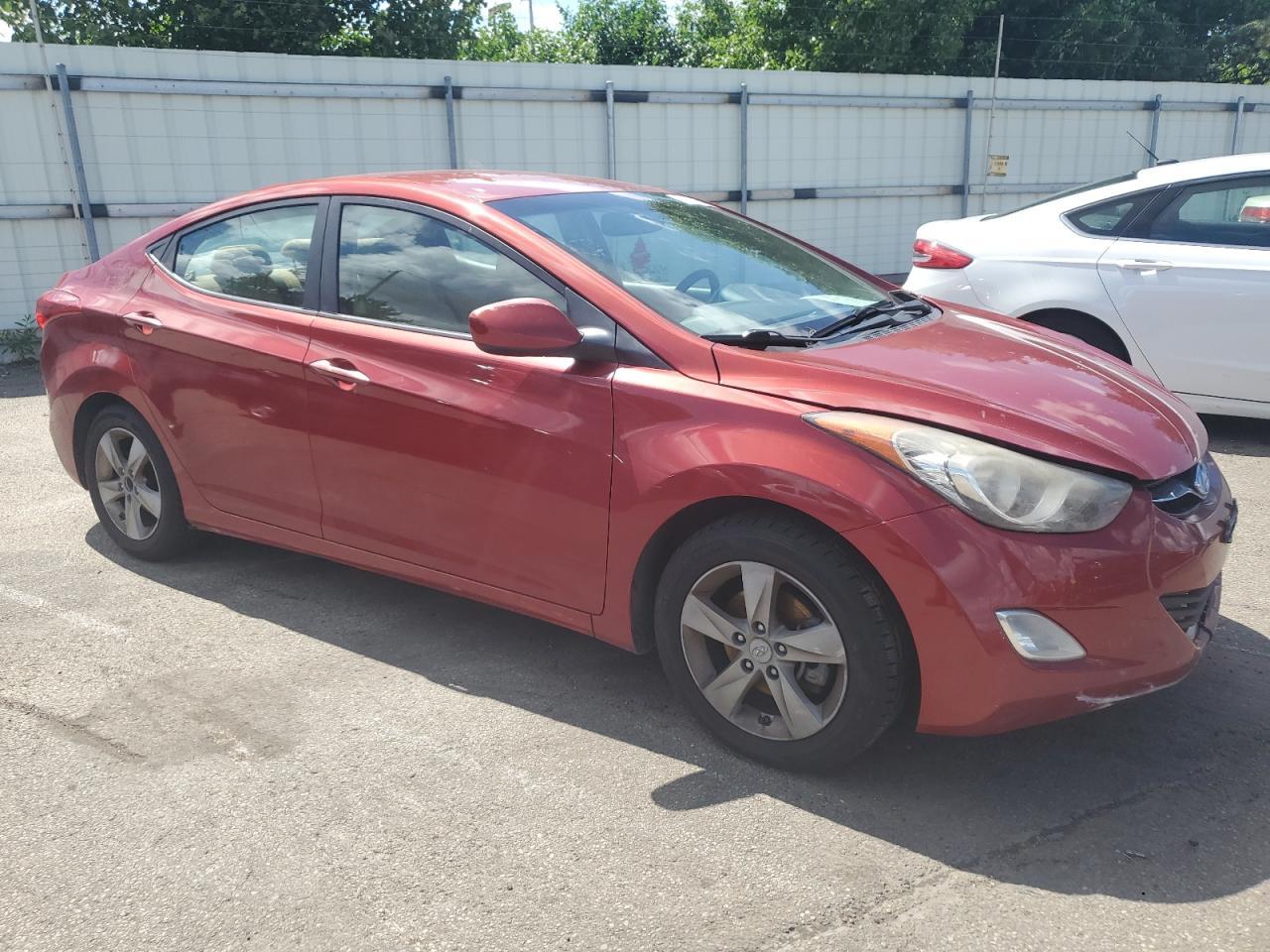 2013 HYUNDAI ELANTRA GL - Image 4