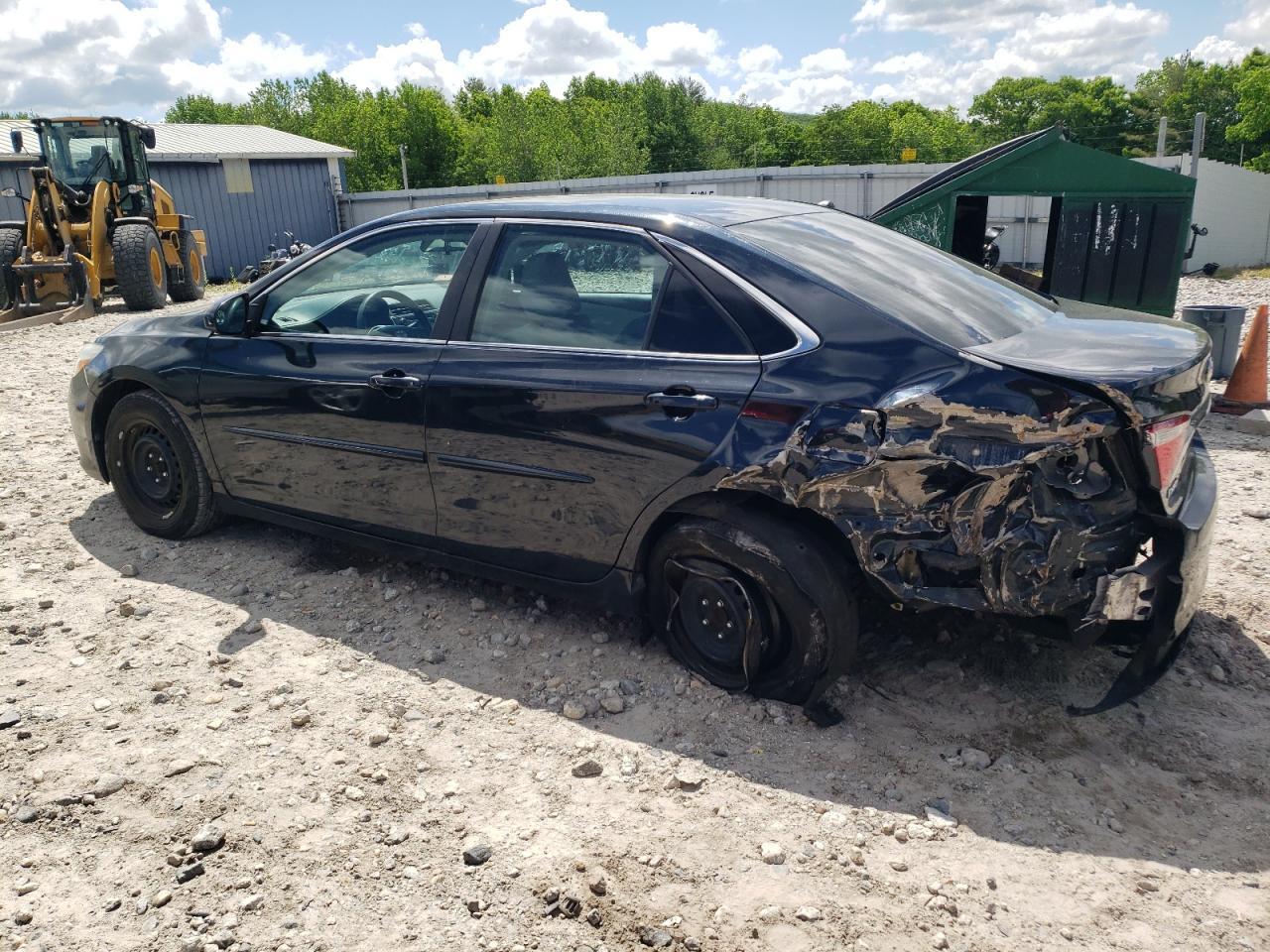 2016 TOYOTA CAMRY LE - Image 2