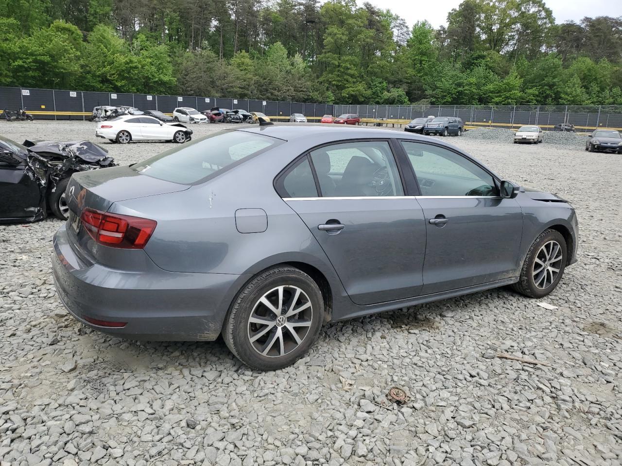 2017 VOLKSWAGEN JETTA SE - Image 3