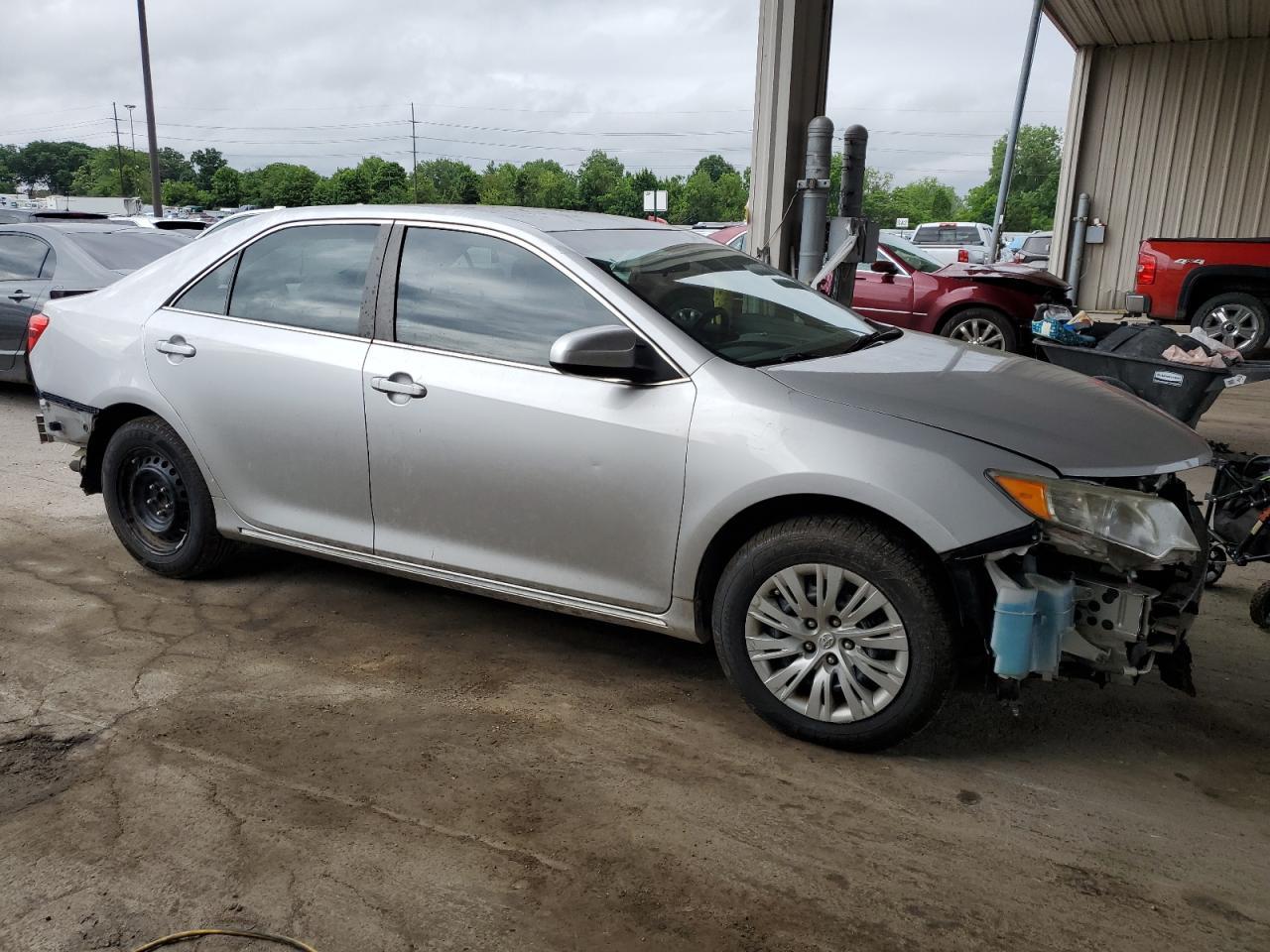 2013 TOYOTA CAMRY L - Фото 4