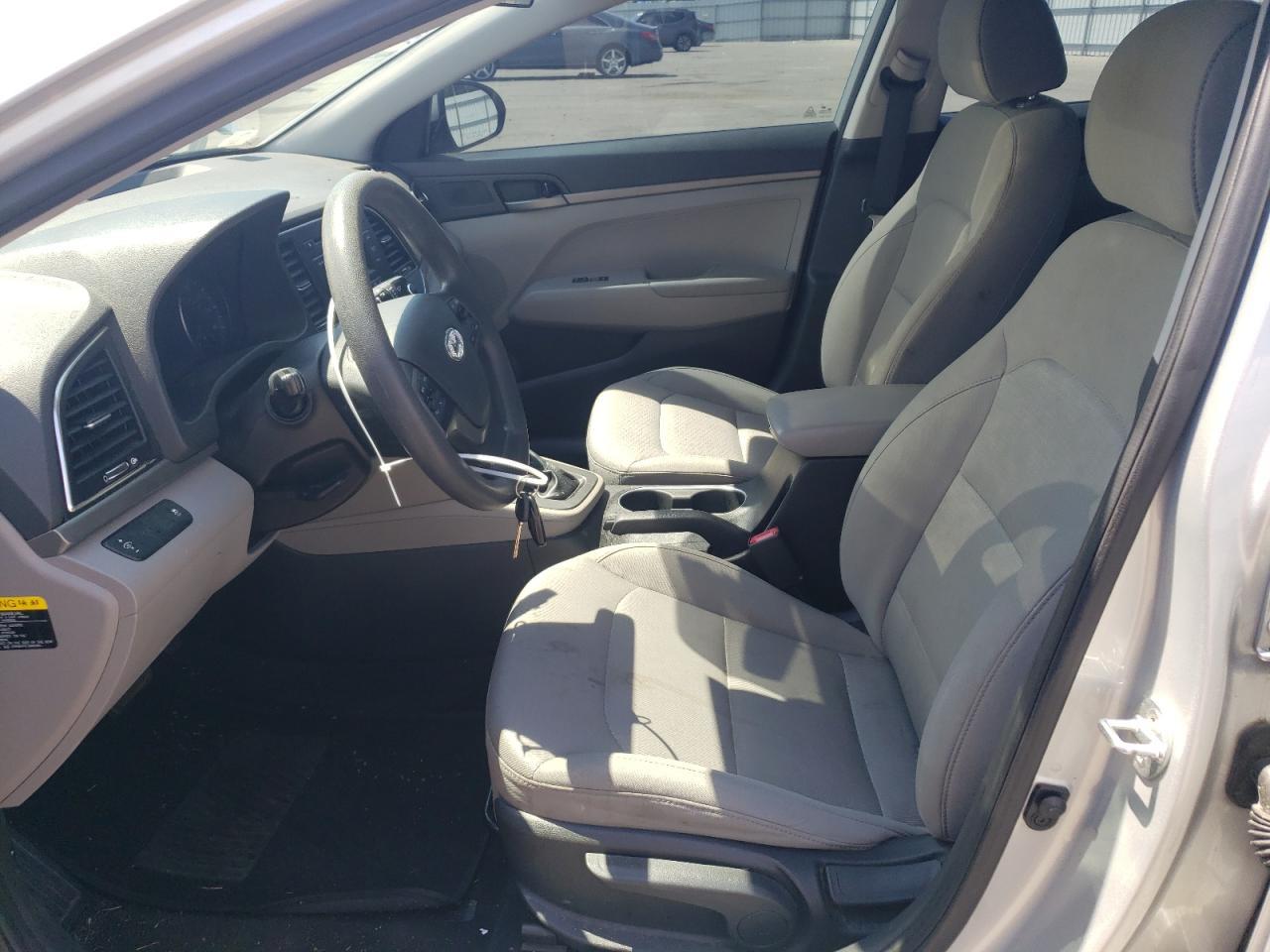 2017 HYUNDAI ELANTRA SE - Фото 7