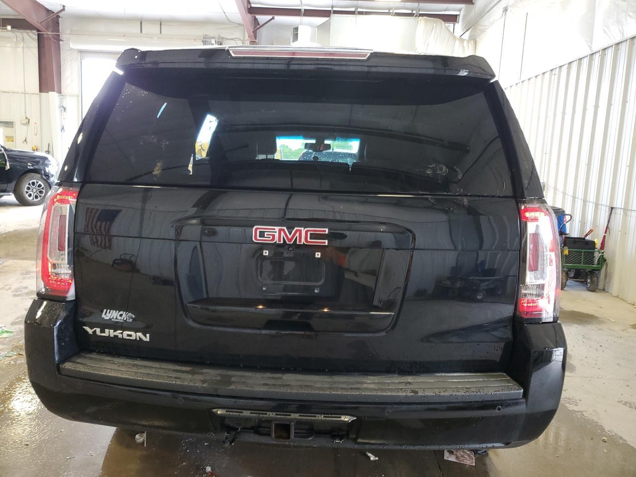 2016 GMC YUKON SLE - Фото 6