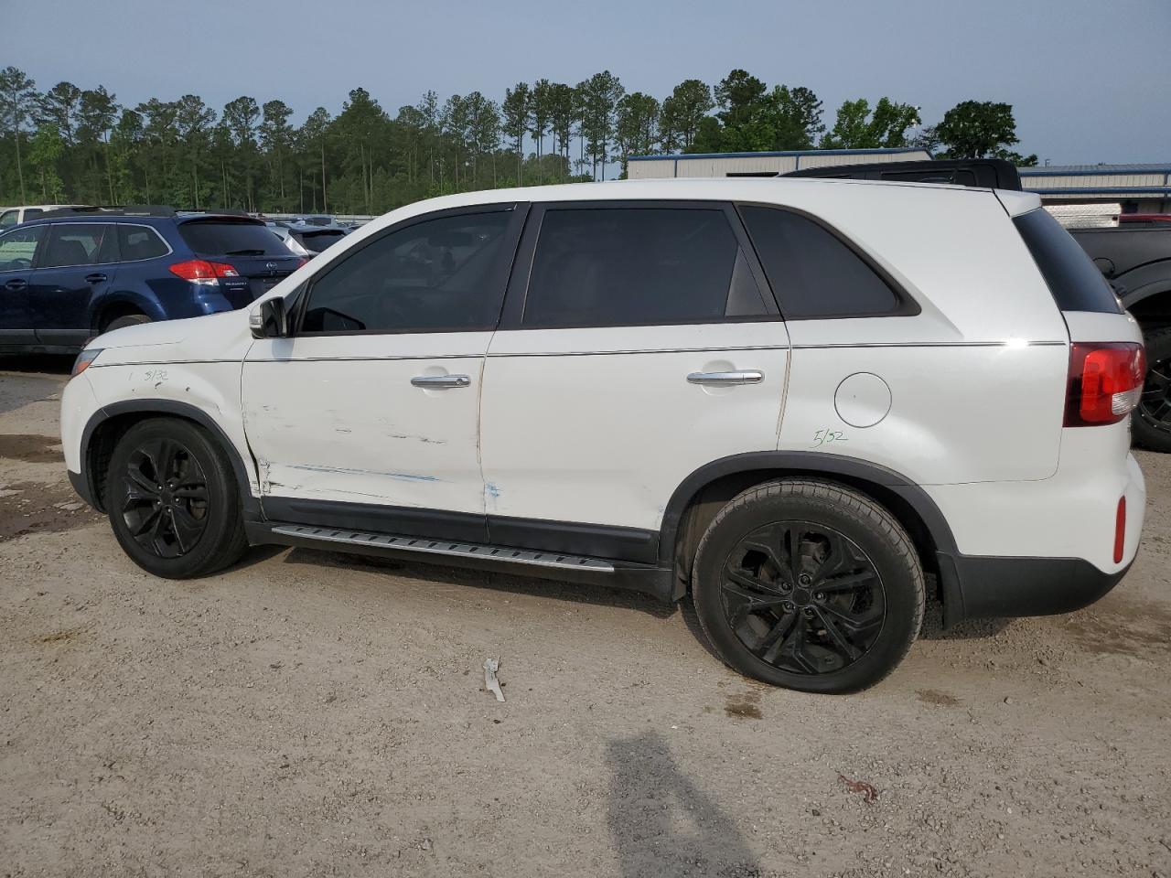 2015 KIA SORENTO LX - Image 2