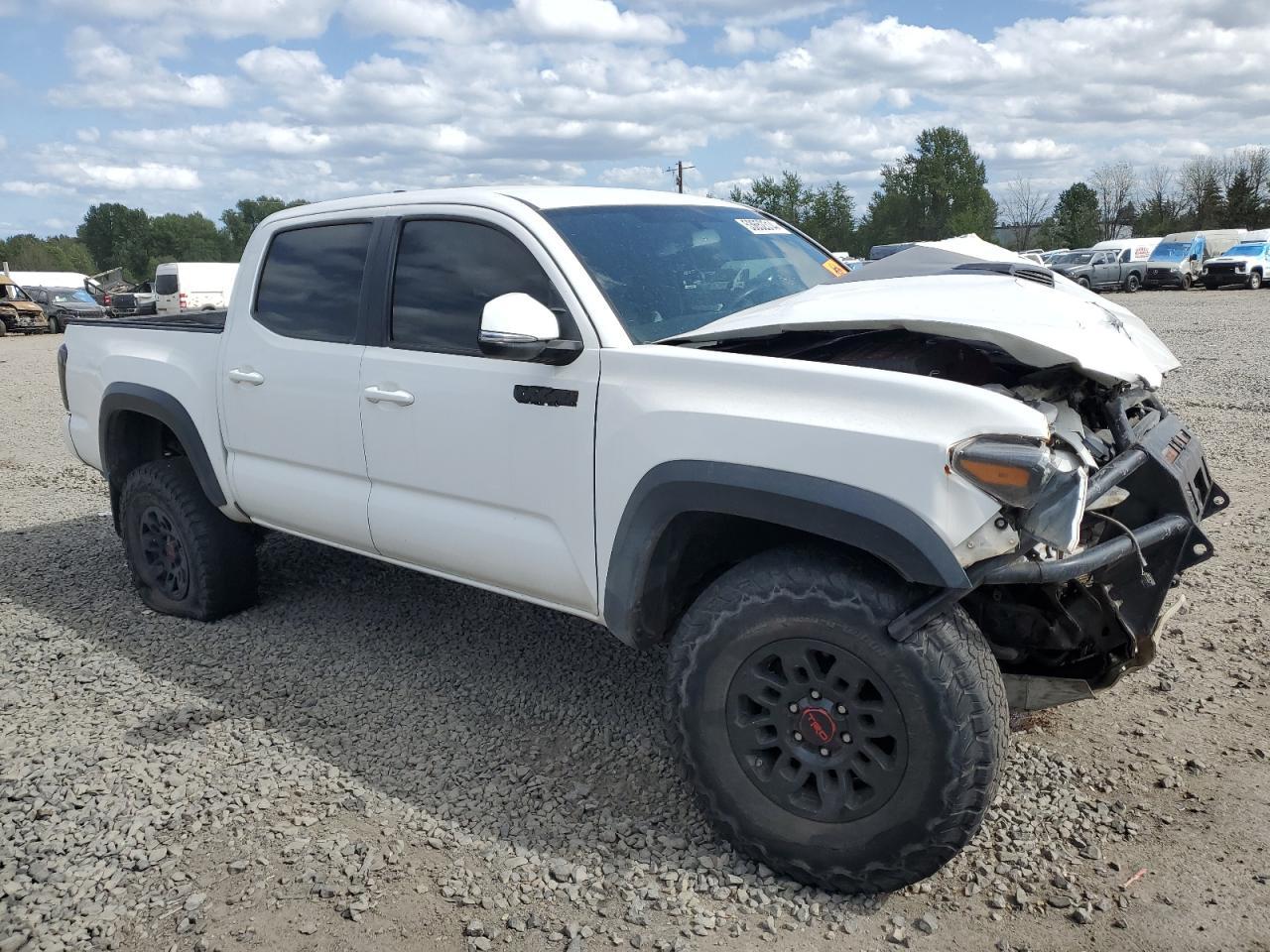 2017 TOYOTA TACOMA DOU - Фото 4