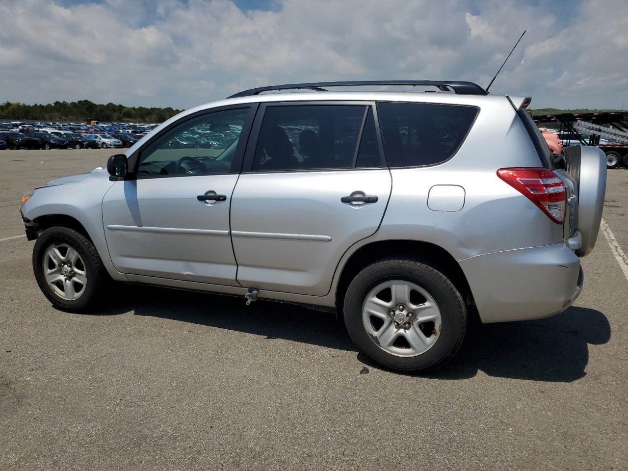 2011 TOYOTA RAV4 - Image 2