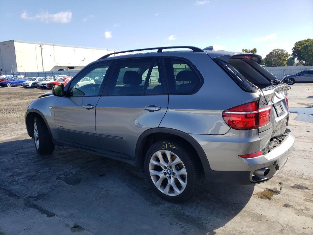 2013 BMW X5 XDRIVE3 - Фото 2
