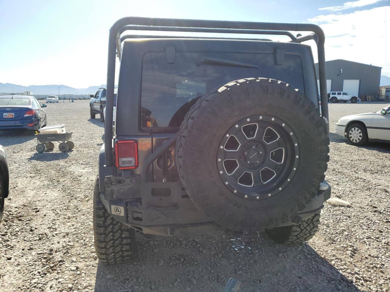 2017 JEEP WRANGLER U - Фото 6