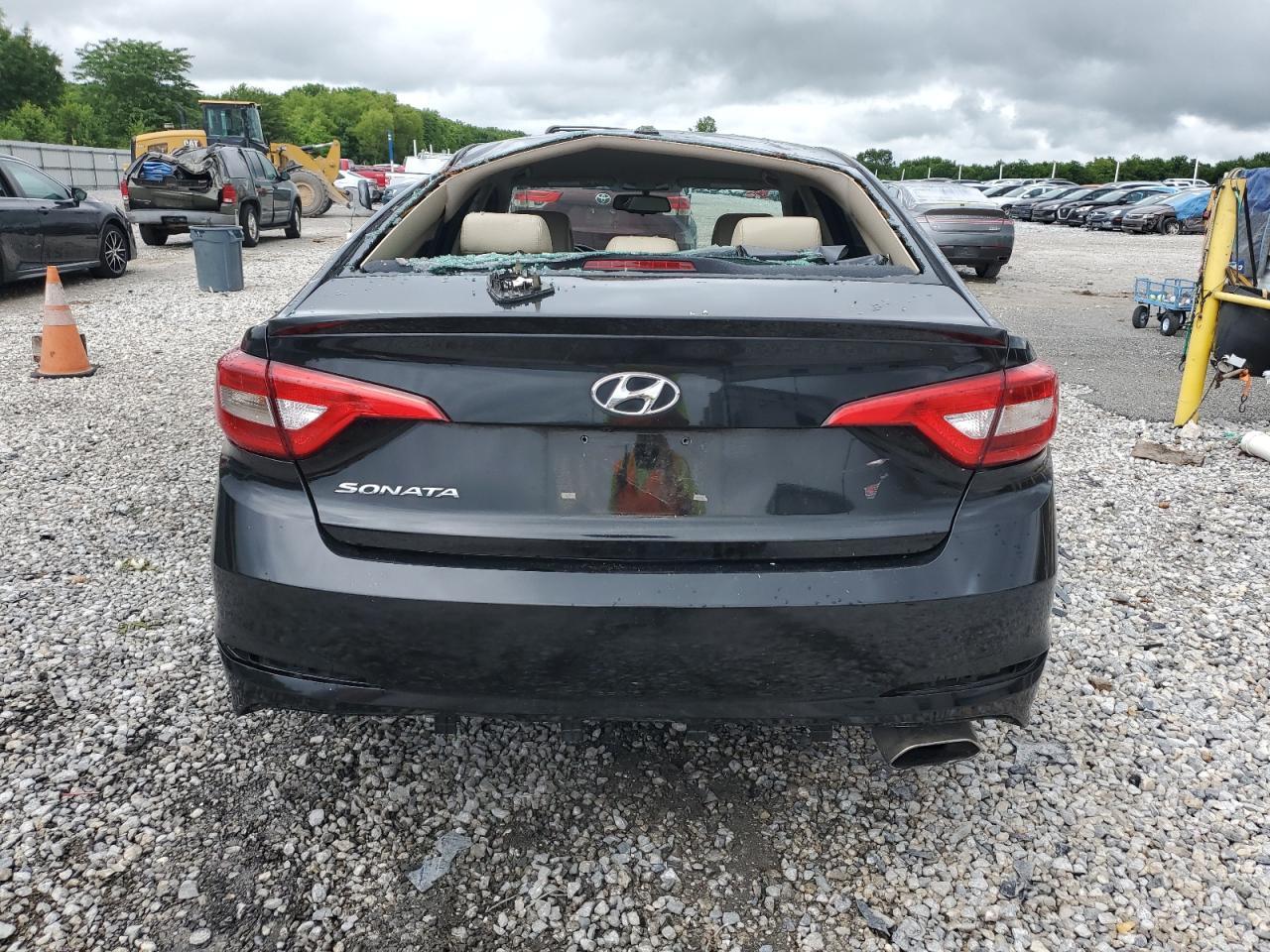 2017 HYUNDAI SONATA SE - Фото 6