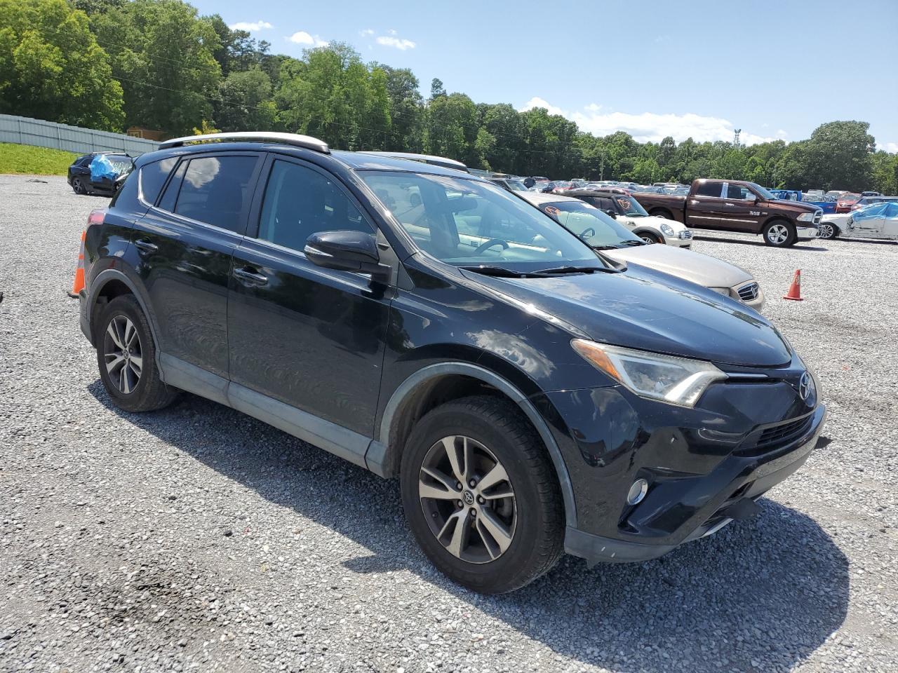 2016 TOYOTA RAV4 XLE - Image 4