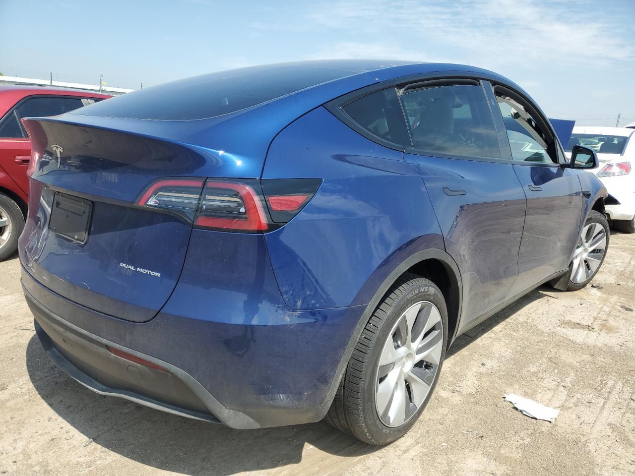 2024 TESLA MODEL Y - Image 3