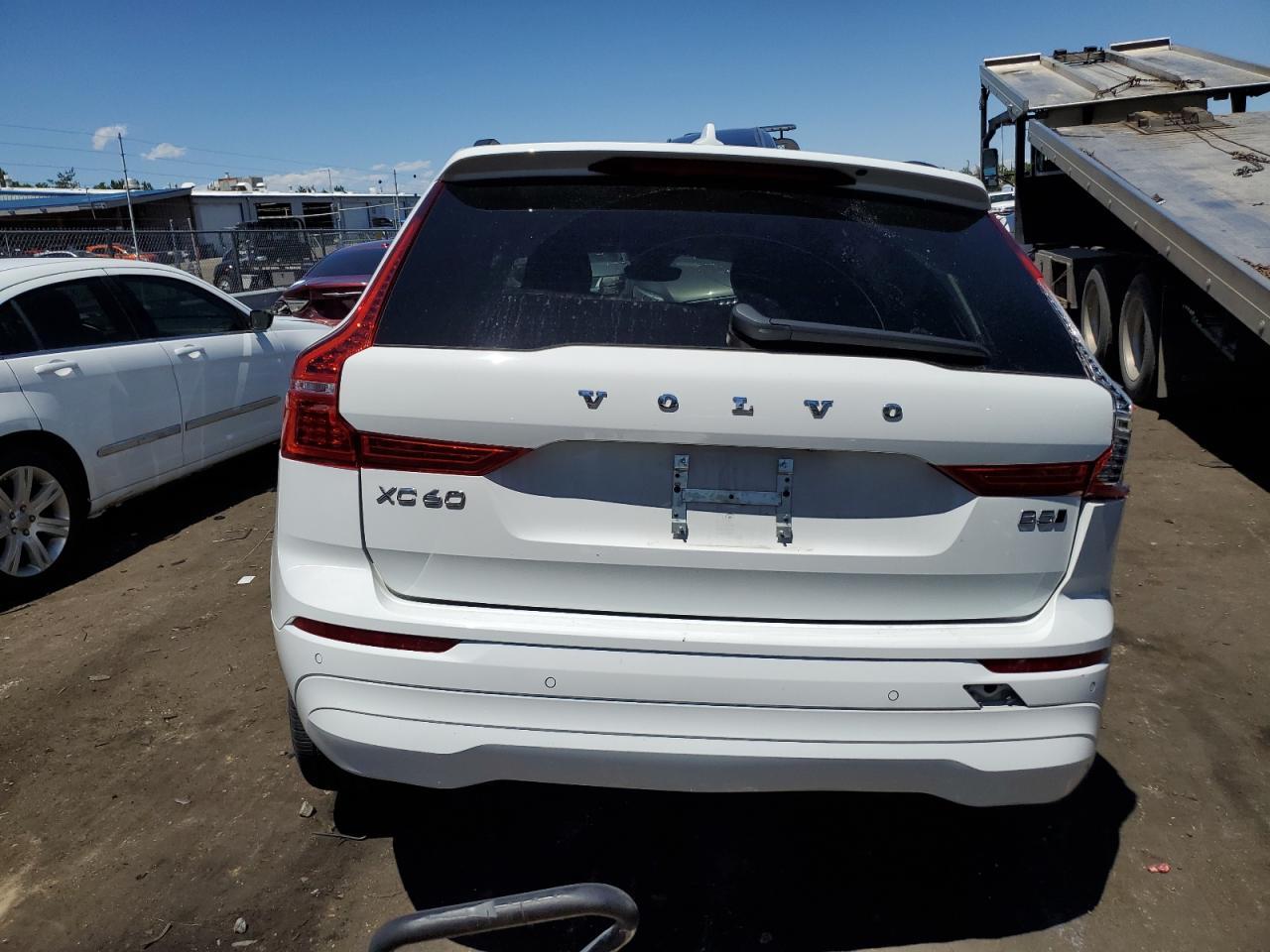 2022 VOLVO XC60 B5 MO - Фото 6