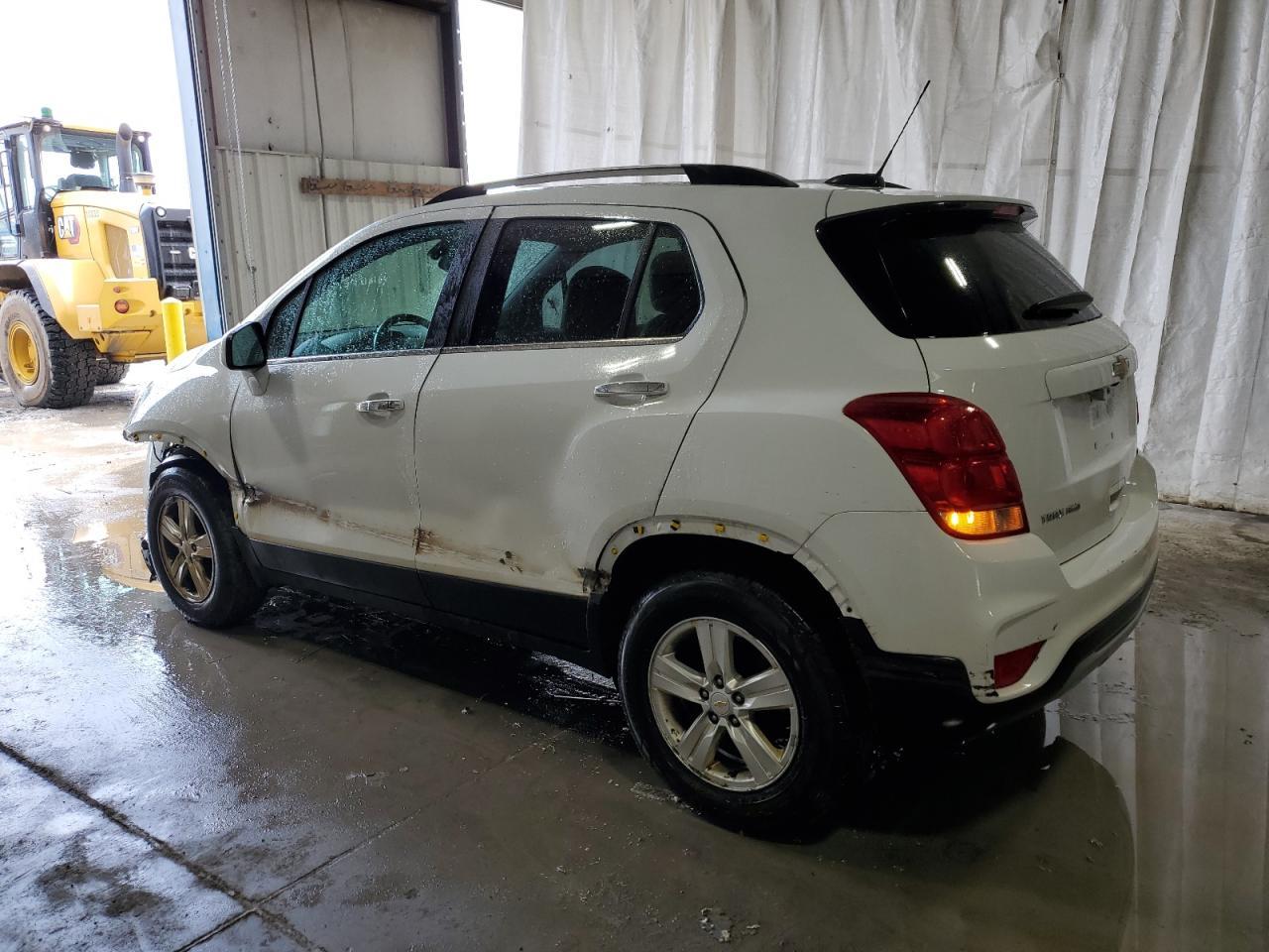 2019 CHEVROLET TRAX 1LT - Фото 2