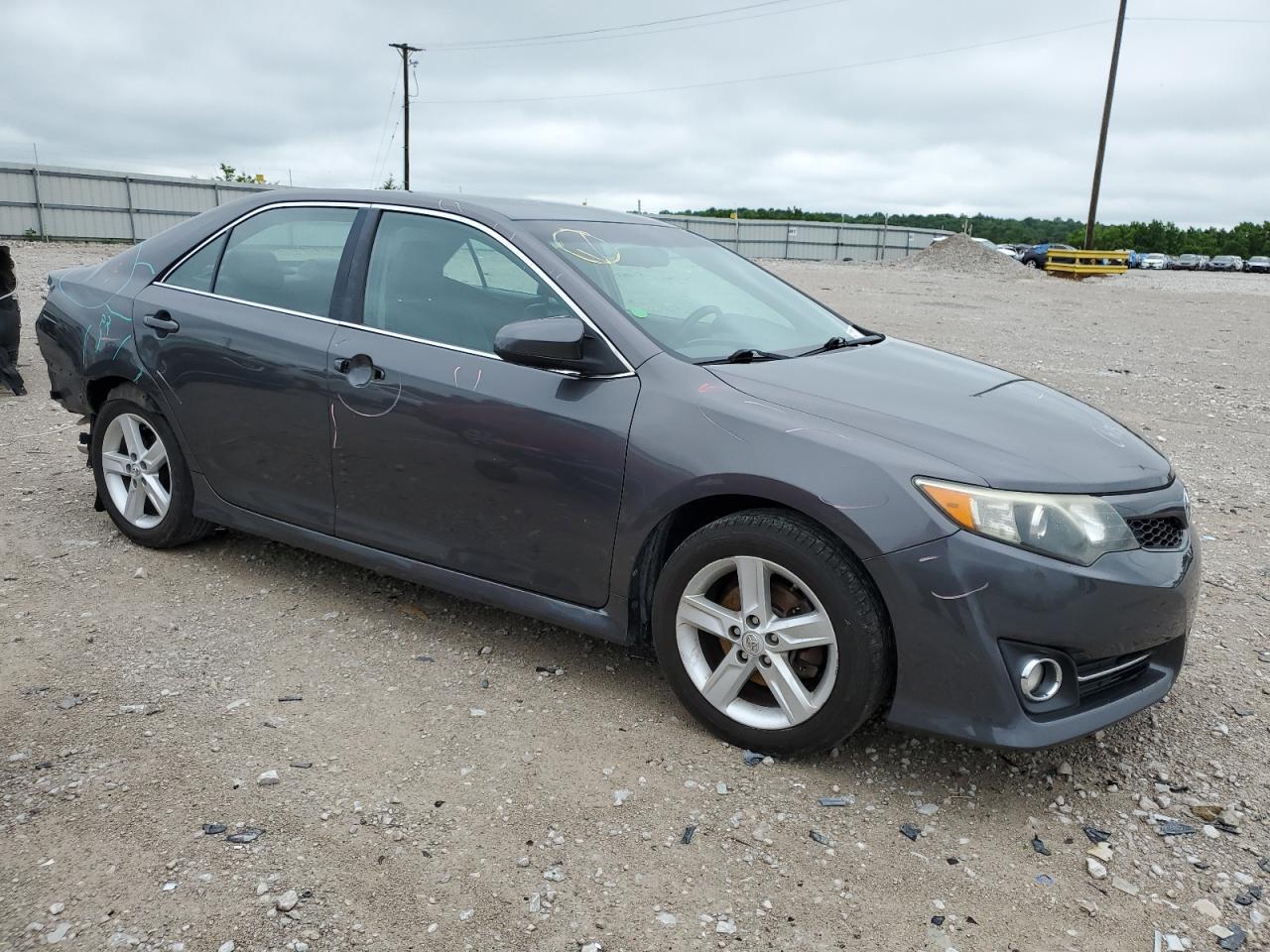 2013 TOYOTA CAMRY L - Фото 4