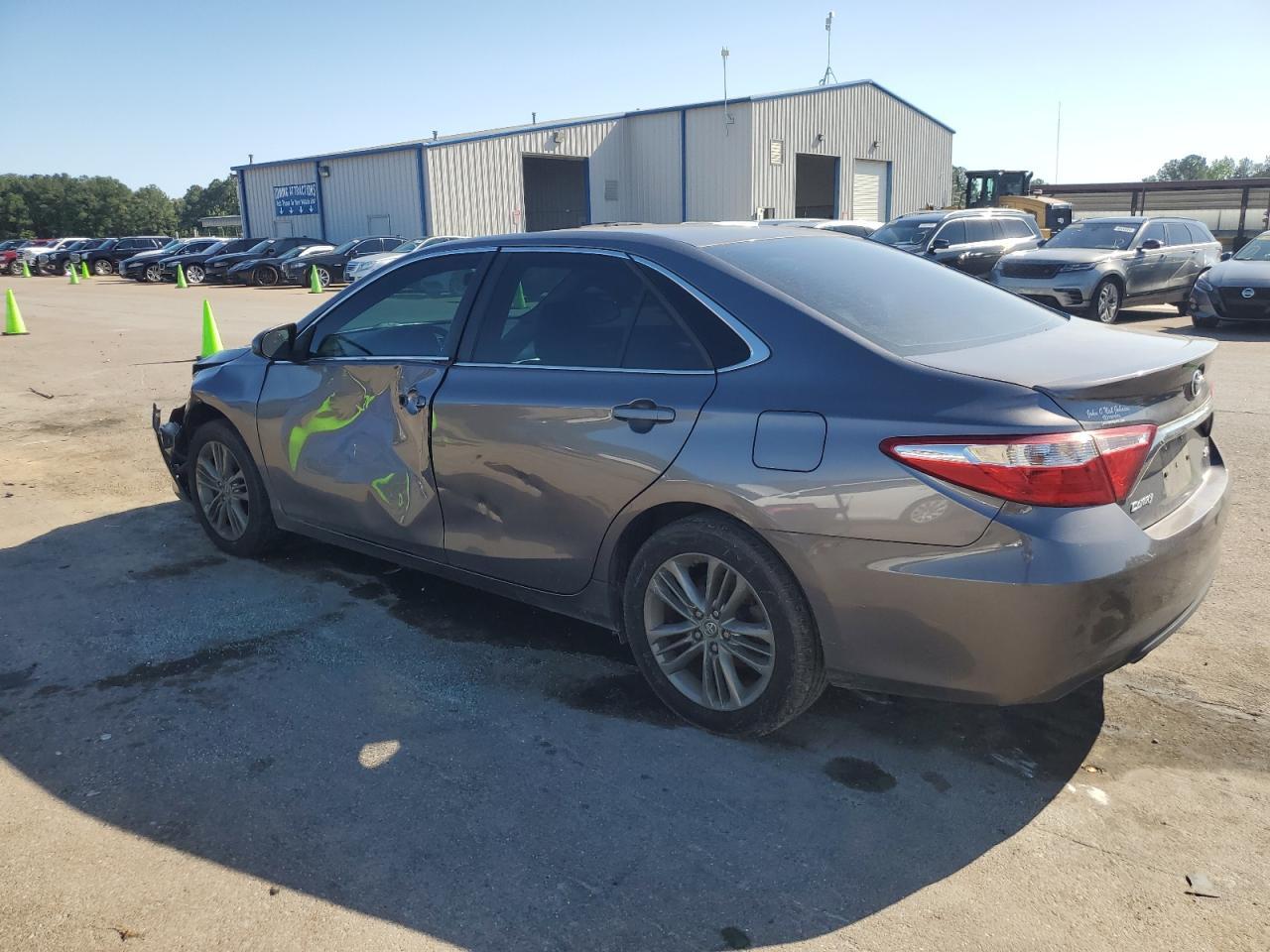 2017 TOYOTA CAMRY LE - Image 2
